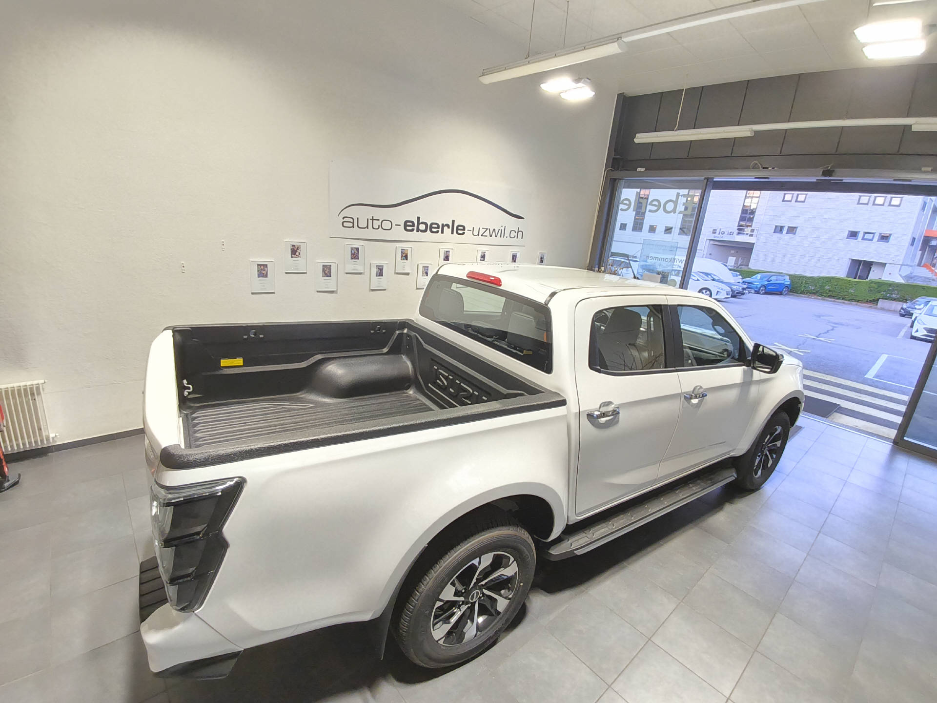 ISUZU D-Max Space Pick-up 2.2 DDi Prestige 4x4-image-8