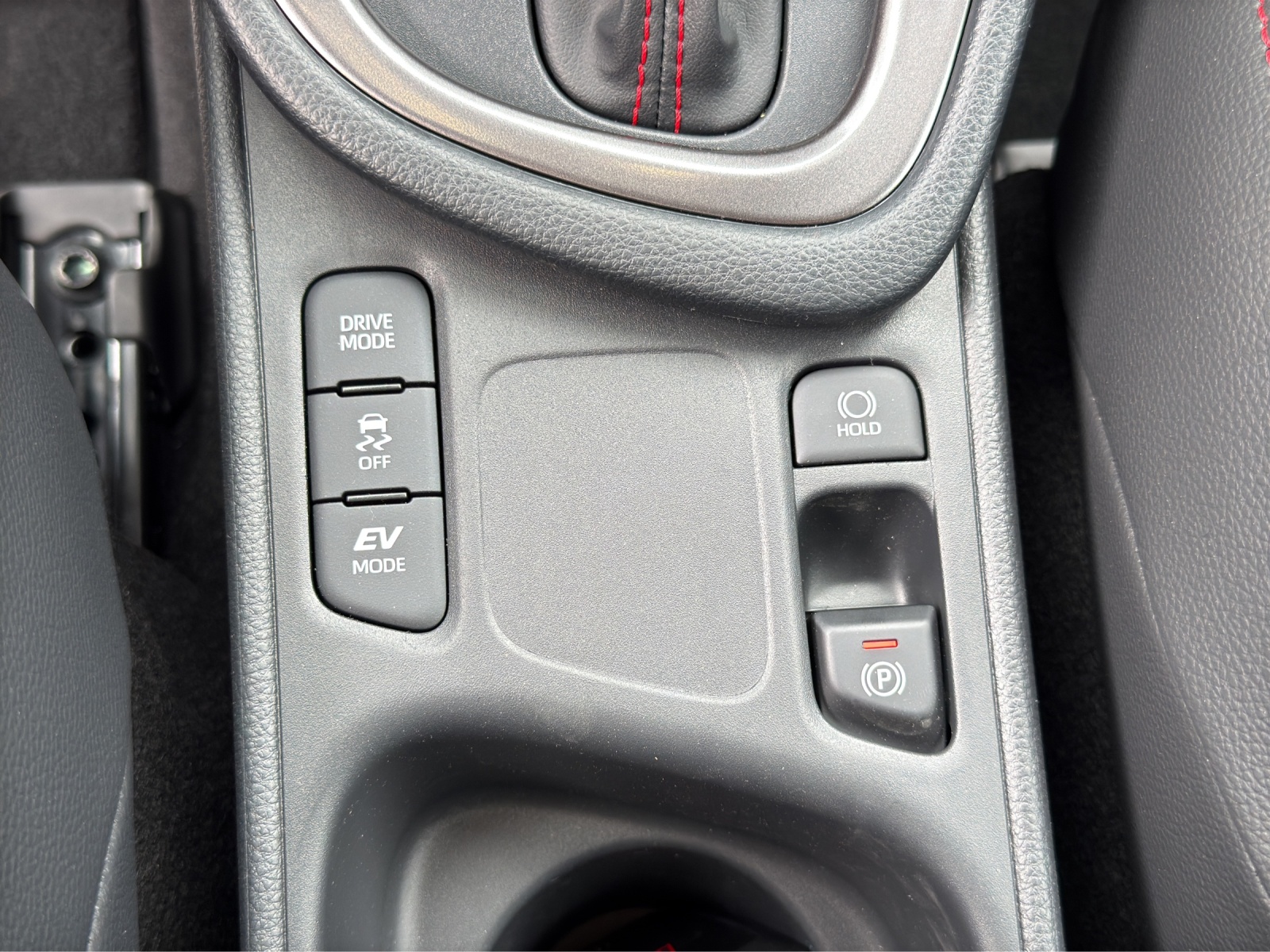 TOYOTA Yaris 1.5 GR Sport e-CVT (10 STÜCK)-image-25