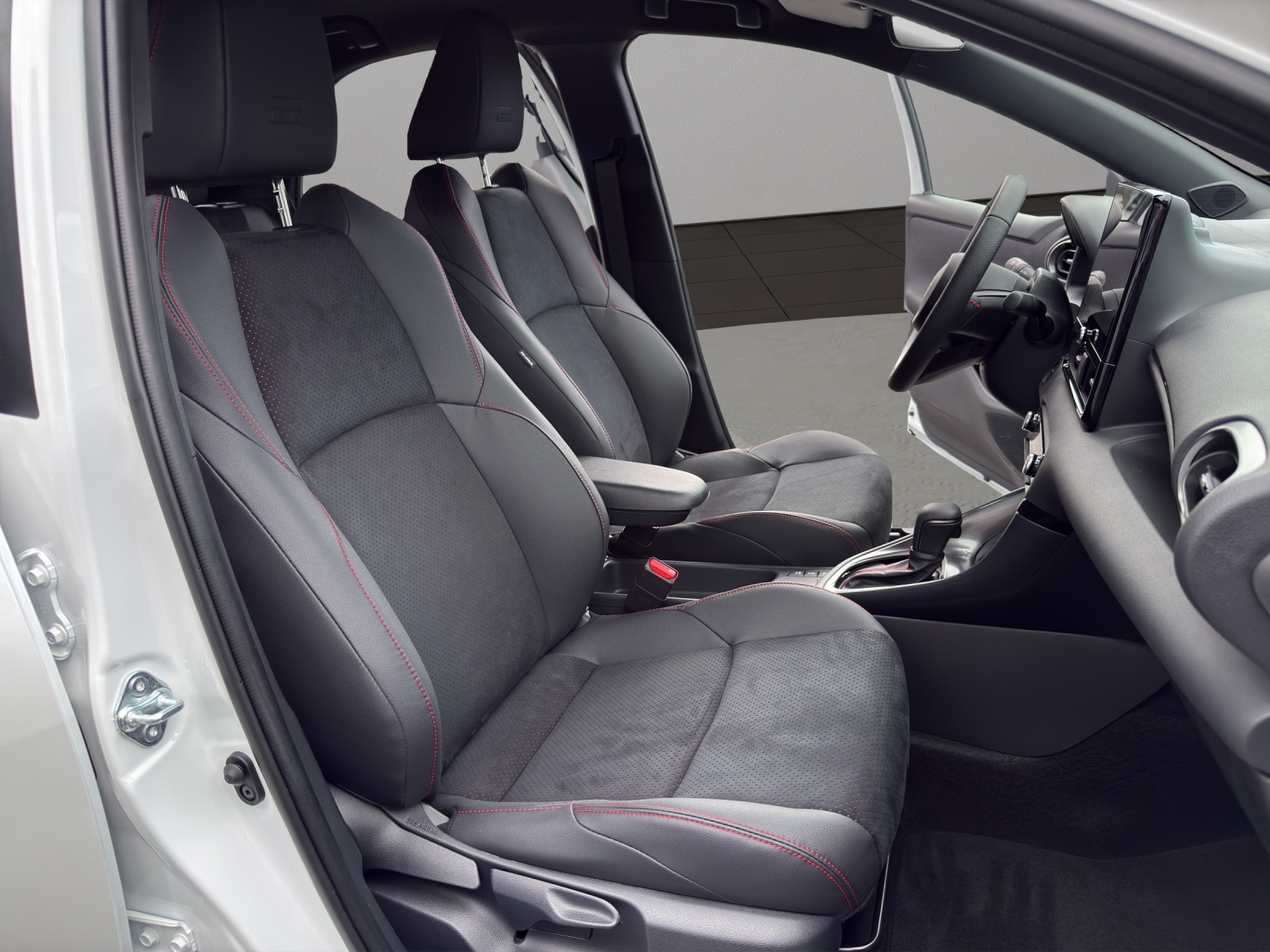 TOYOTA Yaris 1.5 GR Sport e-CVT (10 STÜCK)-image-16