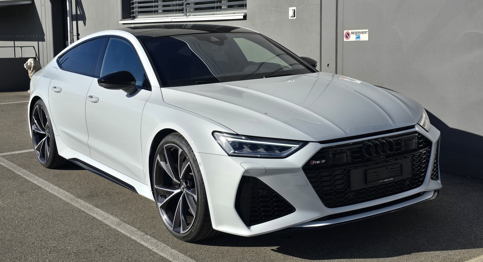 AUDI RS7 Sportback MHEV-showroom-element-1