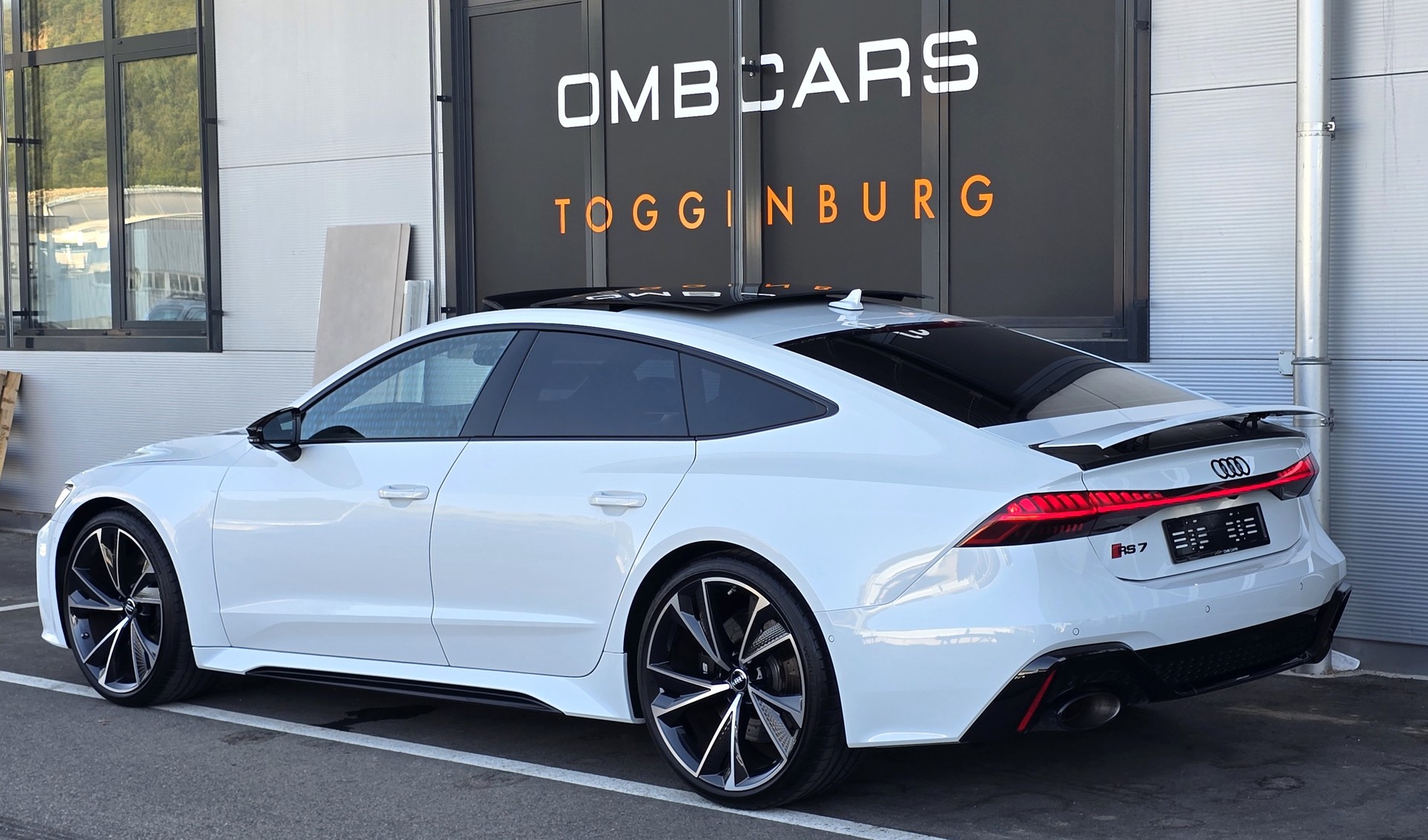 AUDI RS7 Sportback MHEV-image-4