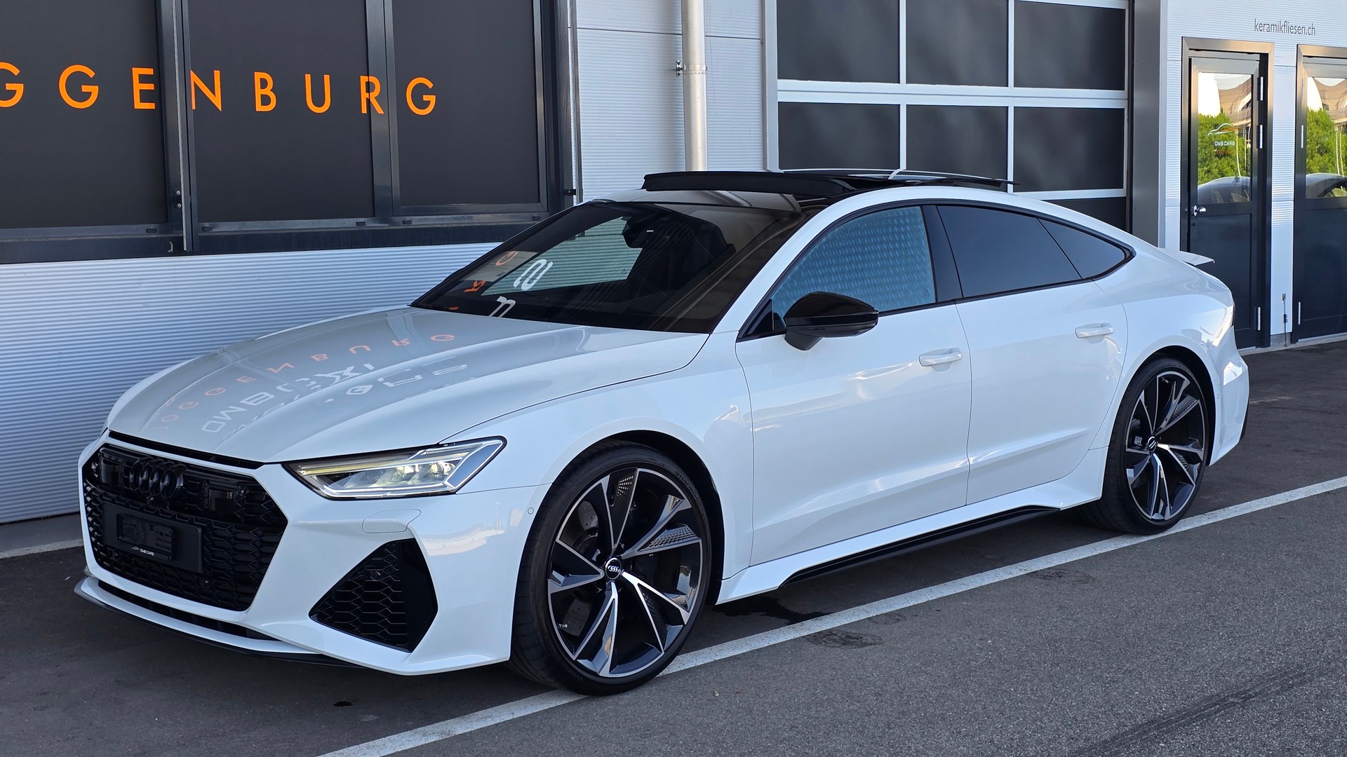 AUDI RS7 Sportback MHEV-showroom-element-1