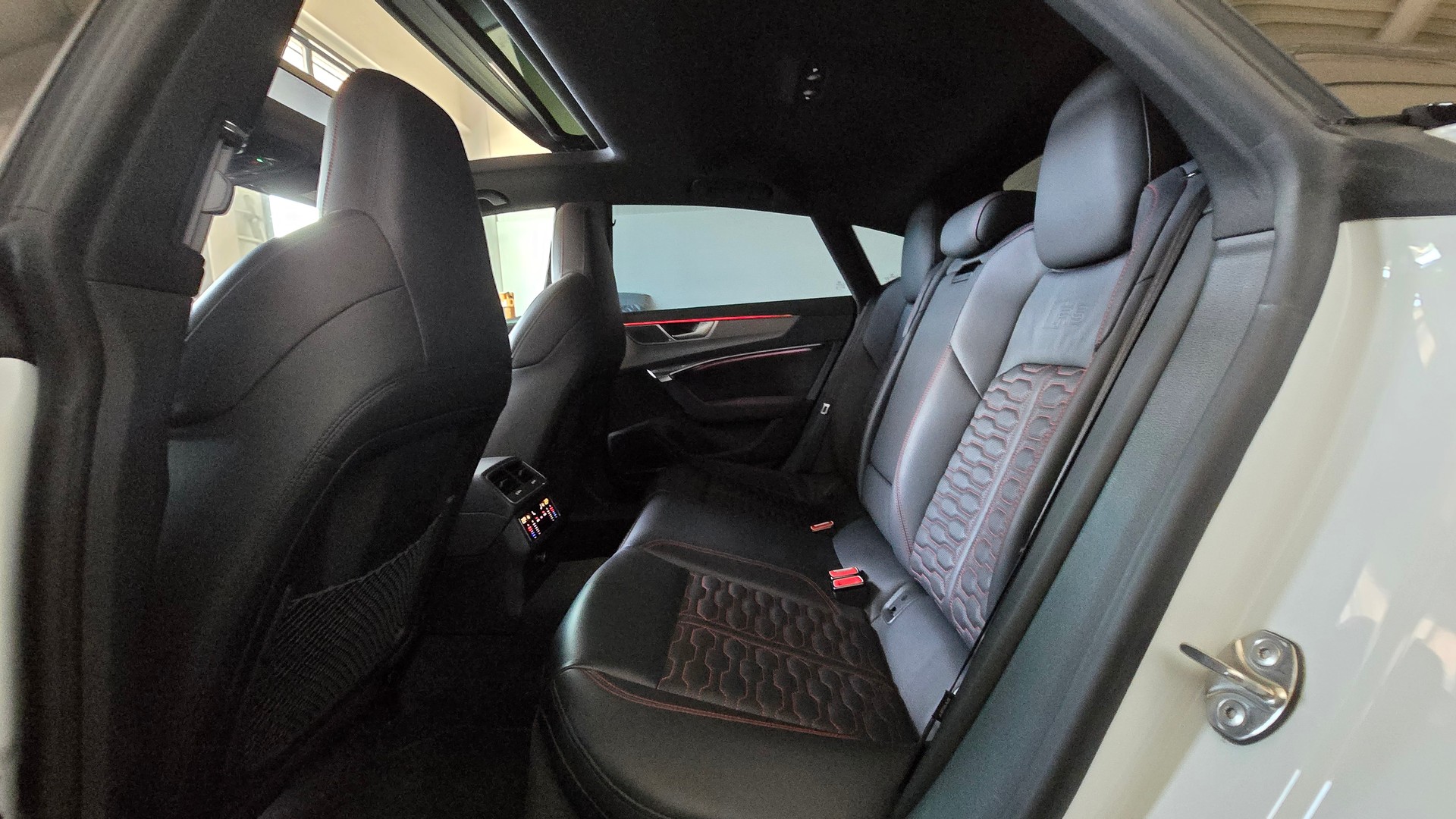AUDI RS7 Sportback MHEV-image-15