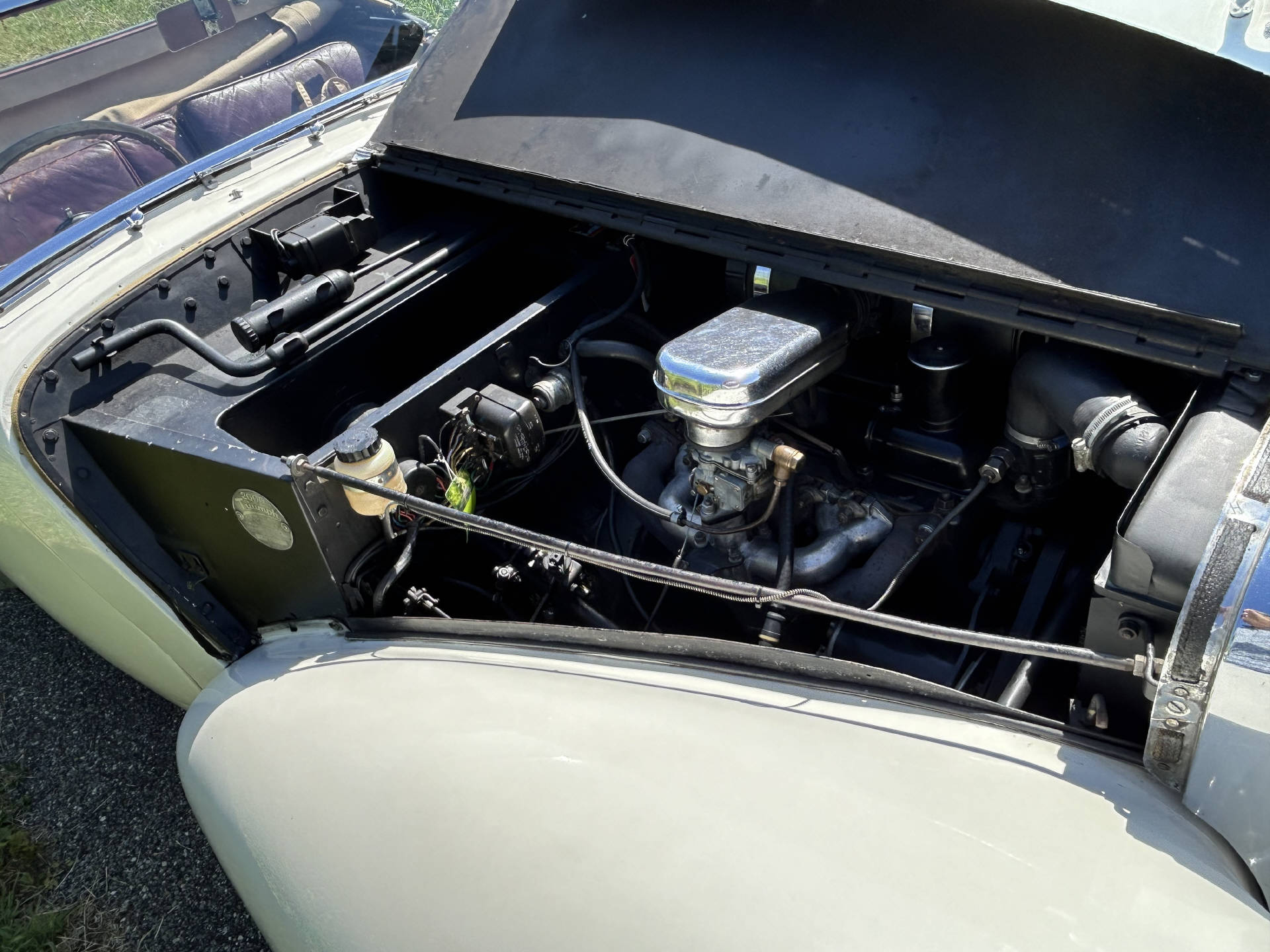 TRIUMPH Roadster 2000-image-14