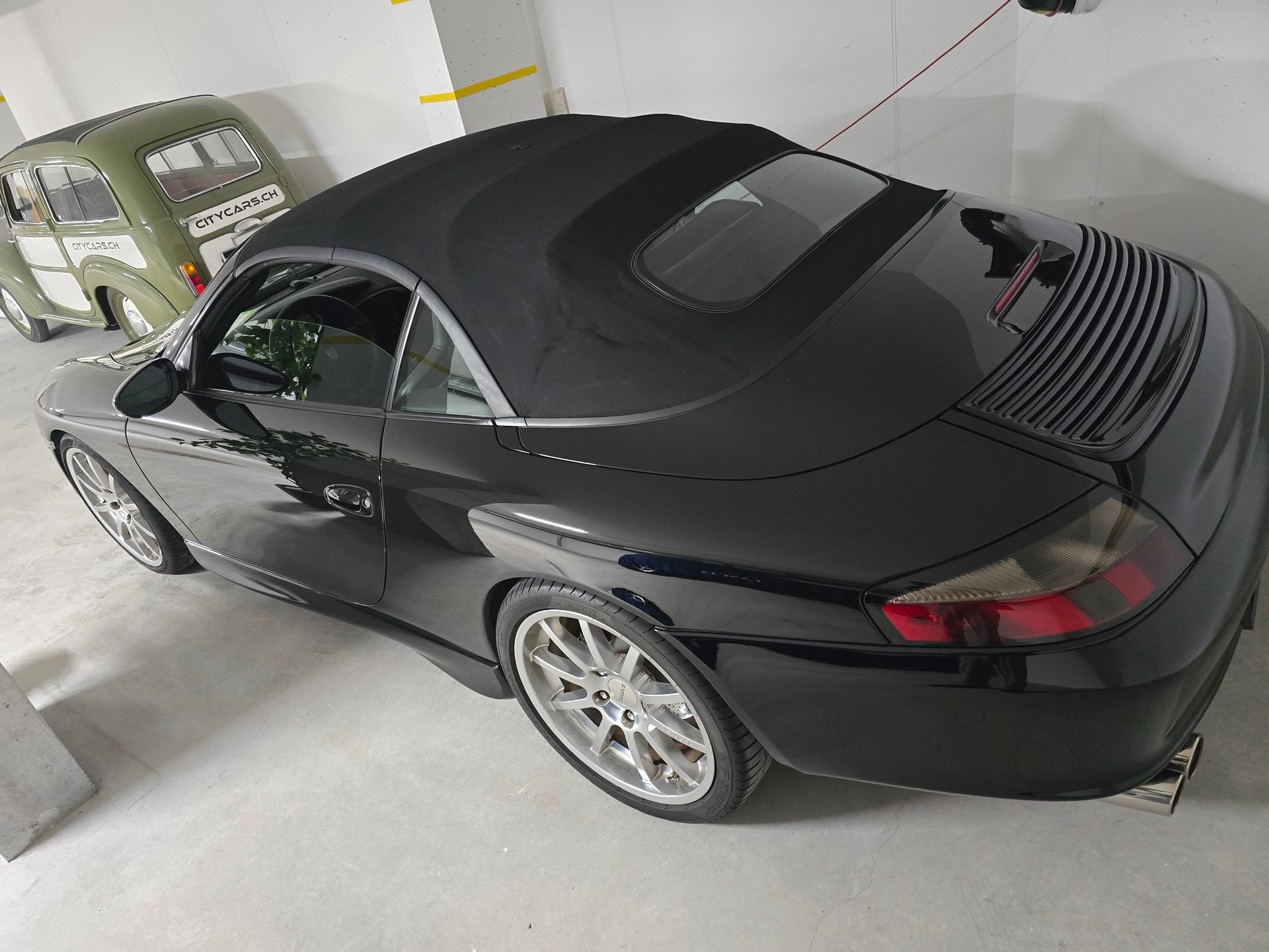 PORSCHE Carrera-image-11
