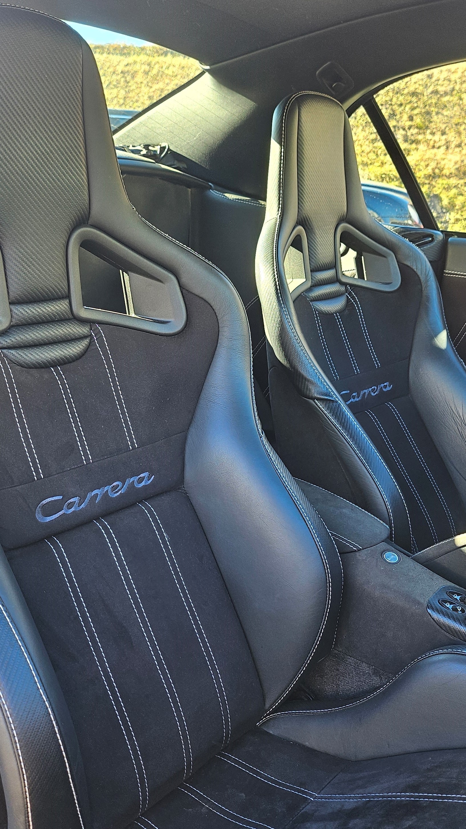 PORSCHE Carrera-image-10