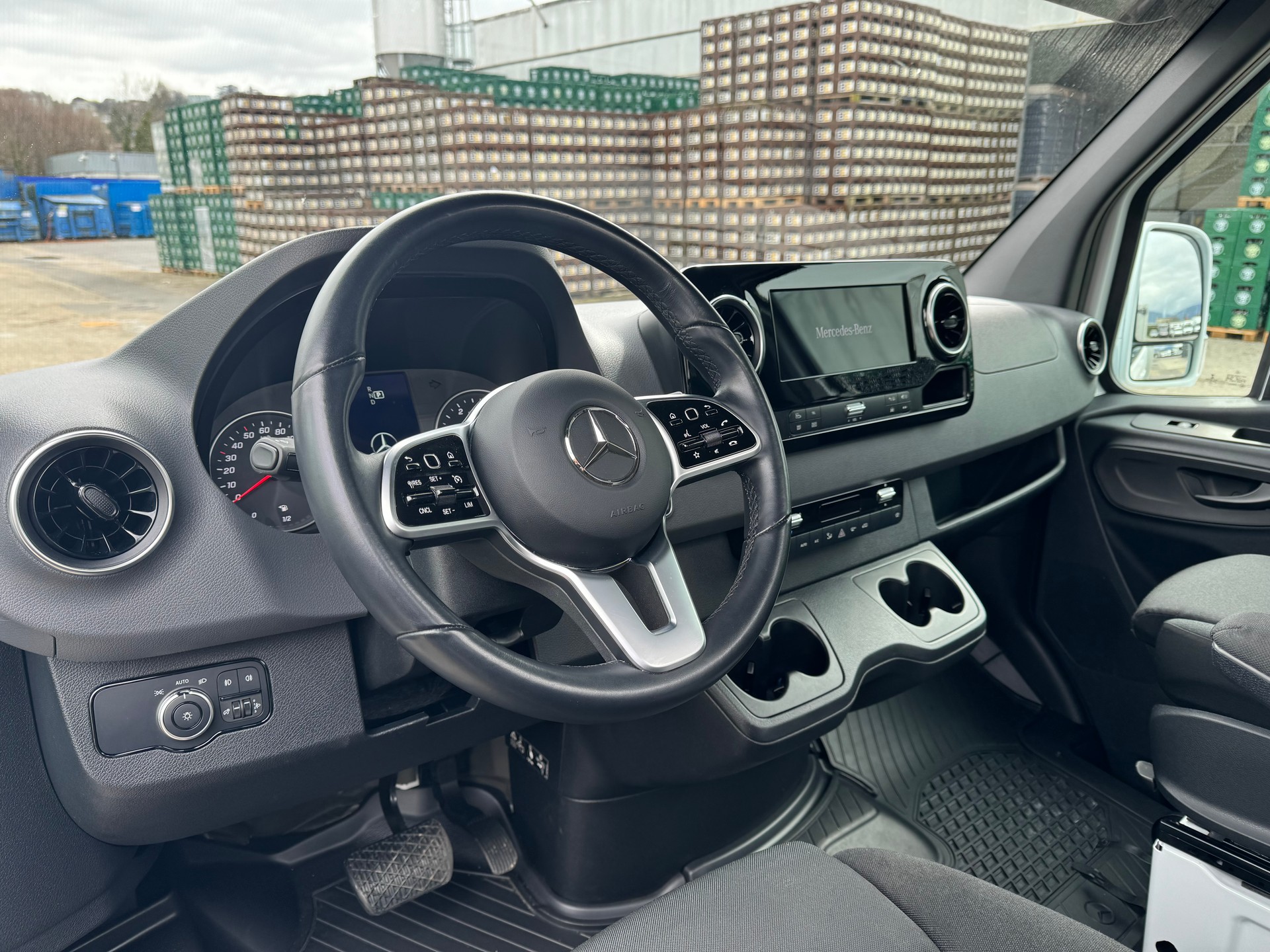MERCEDES-BENZ Sprinter 519 CDI Lang 7G-TRONIC-image-13
