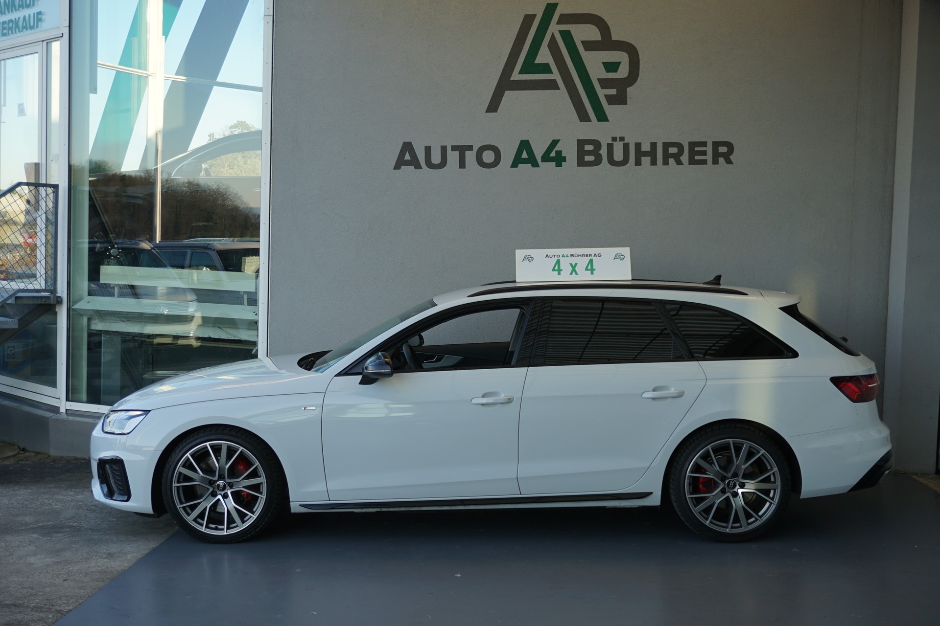 AUDI A4 Avant 40 TDI S-Line quattro 204PS
