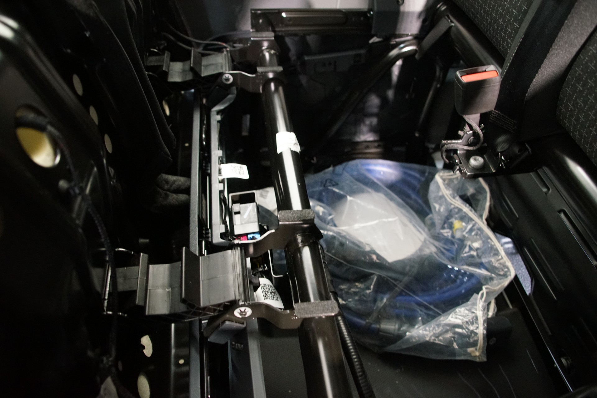 FORD Transit Custom Van 320 L1 H1 65kWh Trend-image-8