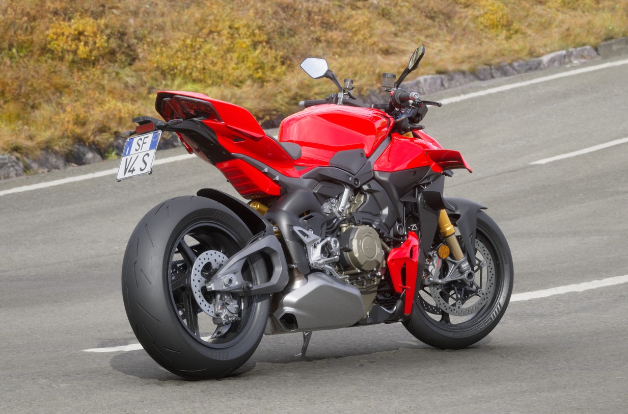 DUCATI Streetfighter V4 S-image-3