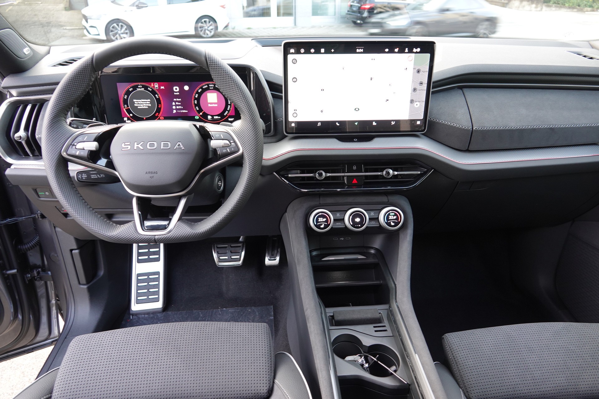 SKODA Kodiaq 2.0 TSI Sport. 4x4-image-10