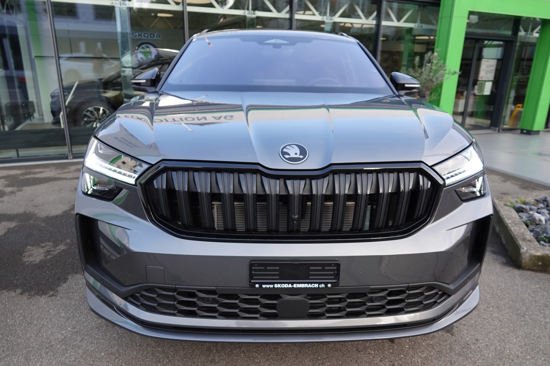 SKODA Kodiaq 2.0 TSI Sport. 4x4-showroom-element-1