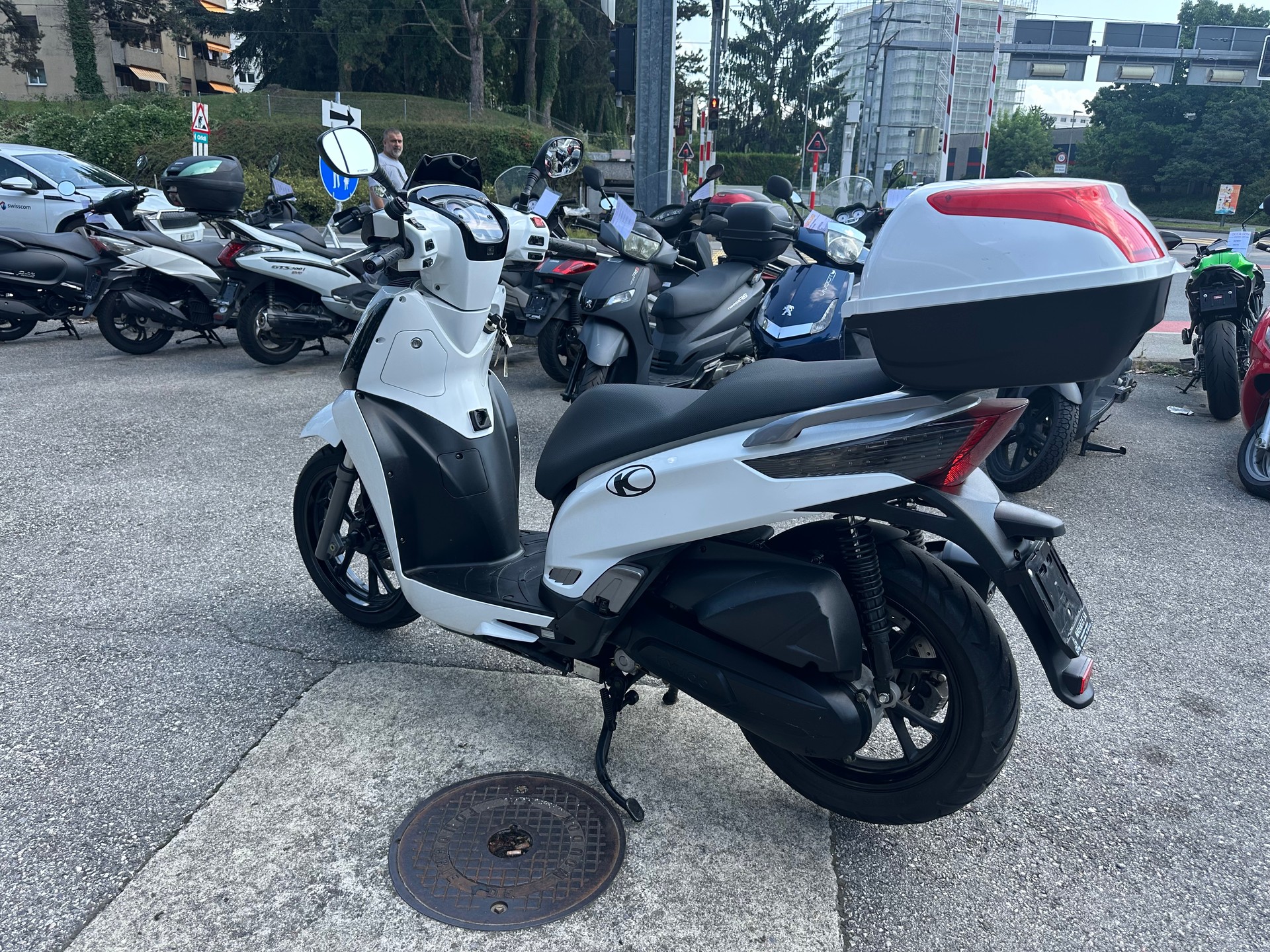 KYMCO People GTI 125 injection-image-4