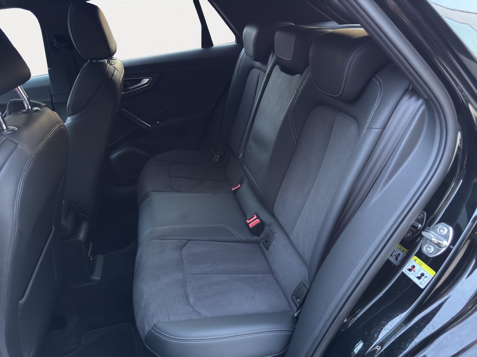 AUDI SQ2 TFSI quattro S-tronic-image-11
