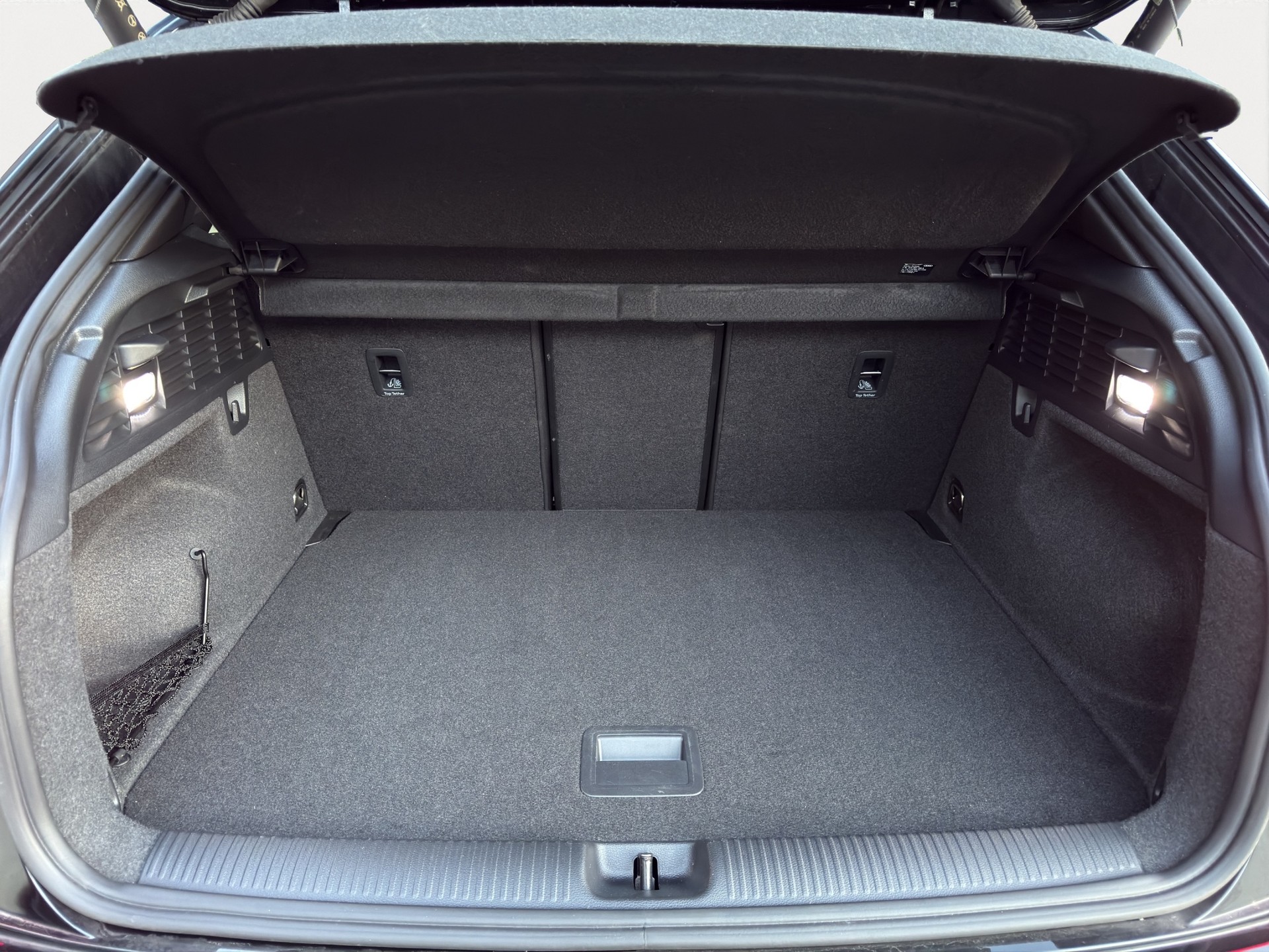 AUDI SQ2 TFSI quattro S-tronic-image-13