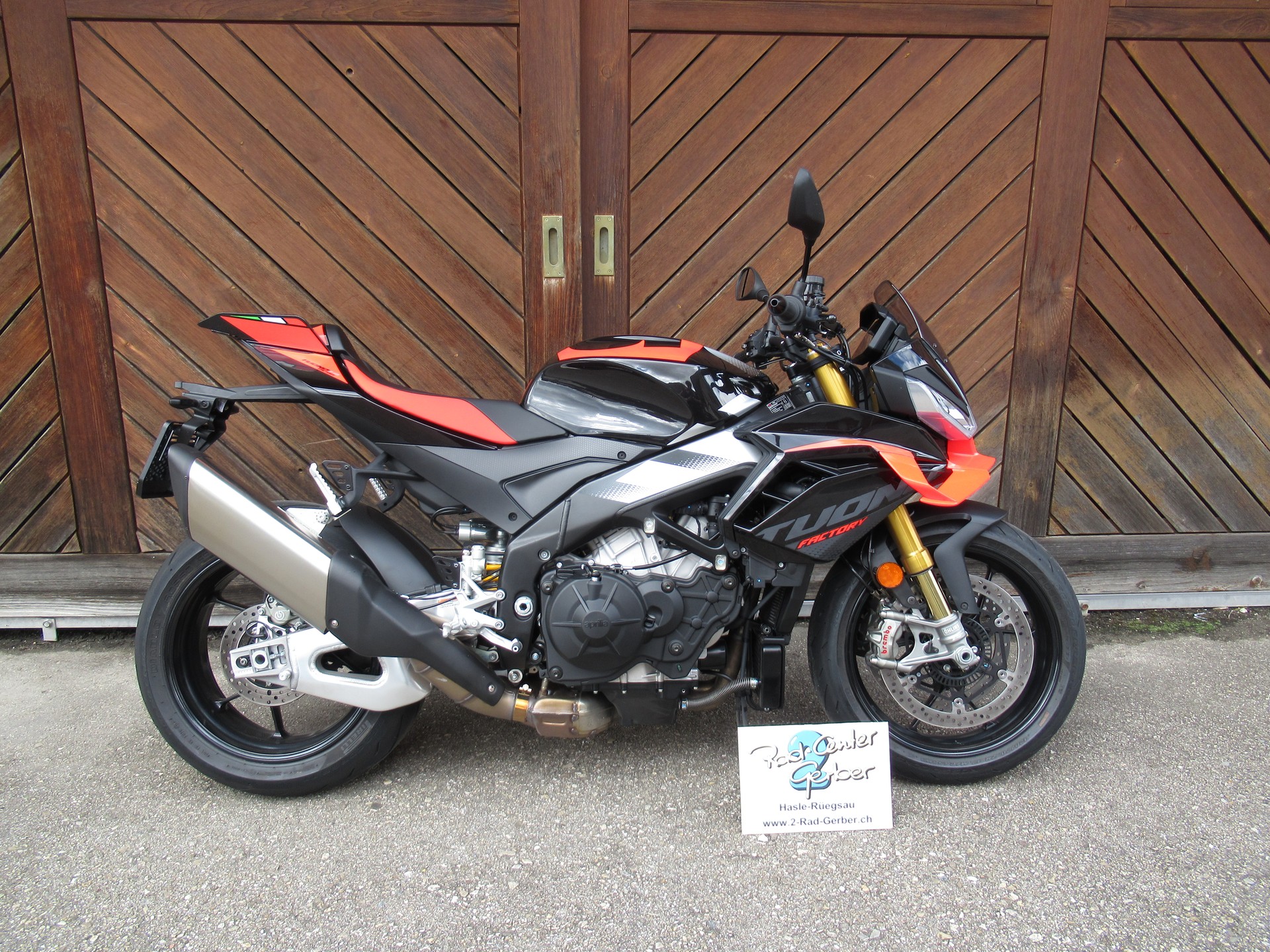 APRILIA Tuono V4 1100 E5+ Factory-image-0