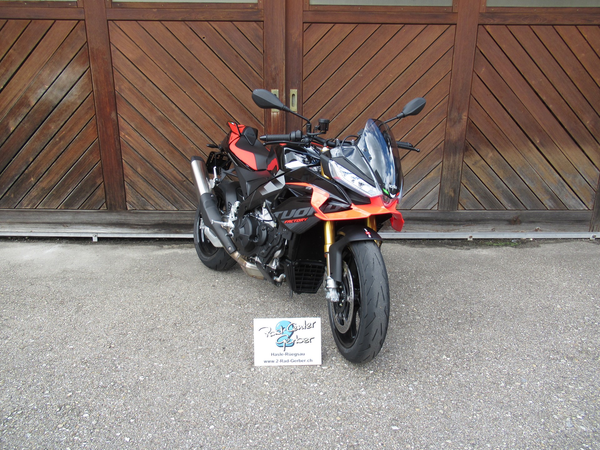 APRILIA Tuono V4 1100 E5+ Factory-image-8