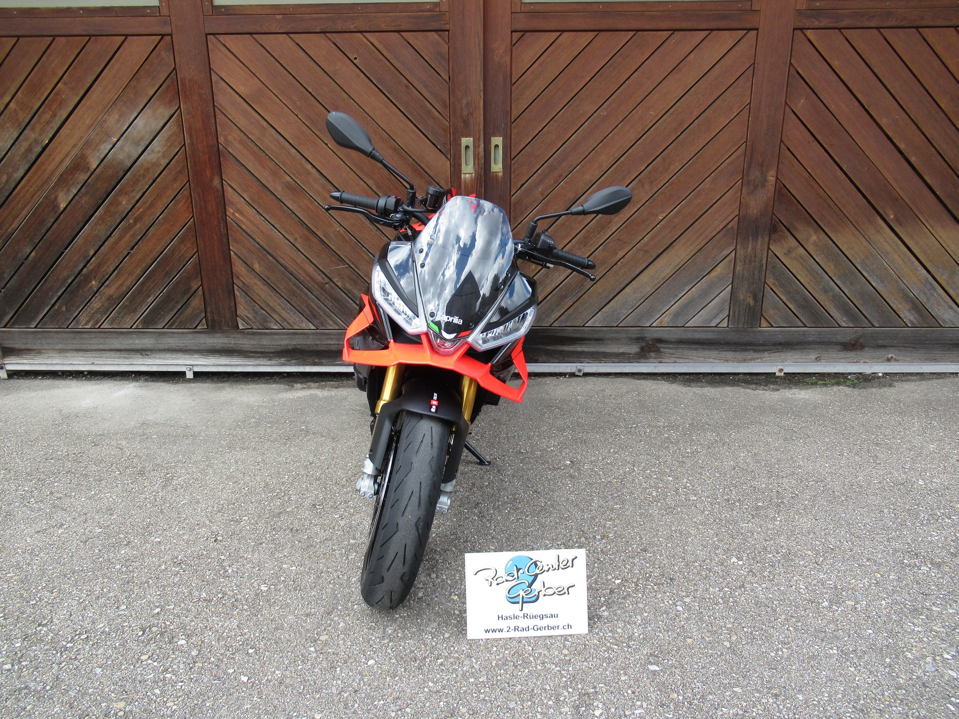 APRILIA Tuono V4 1100 E5+ Factory-image-7