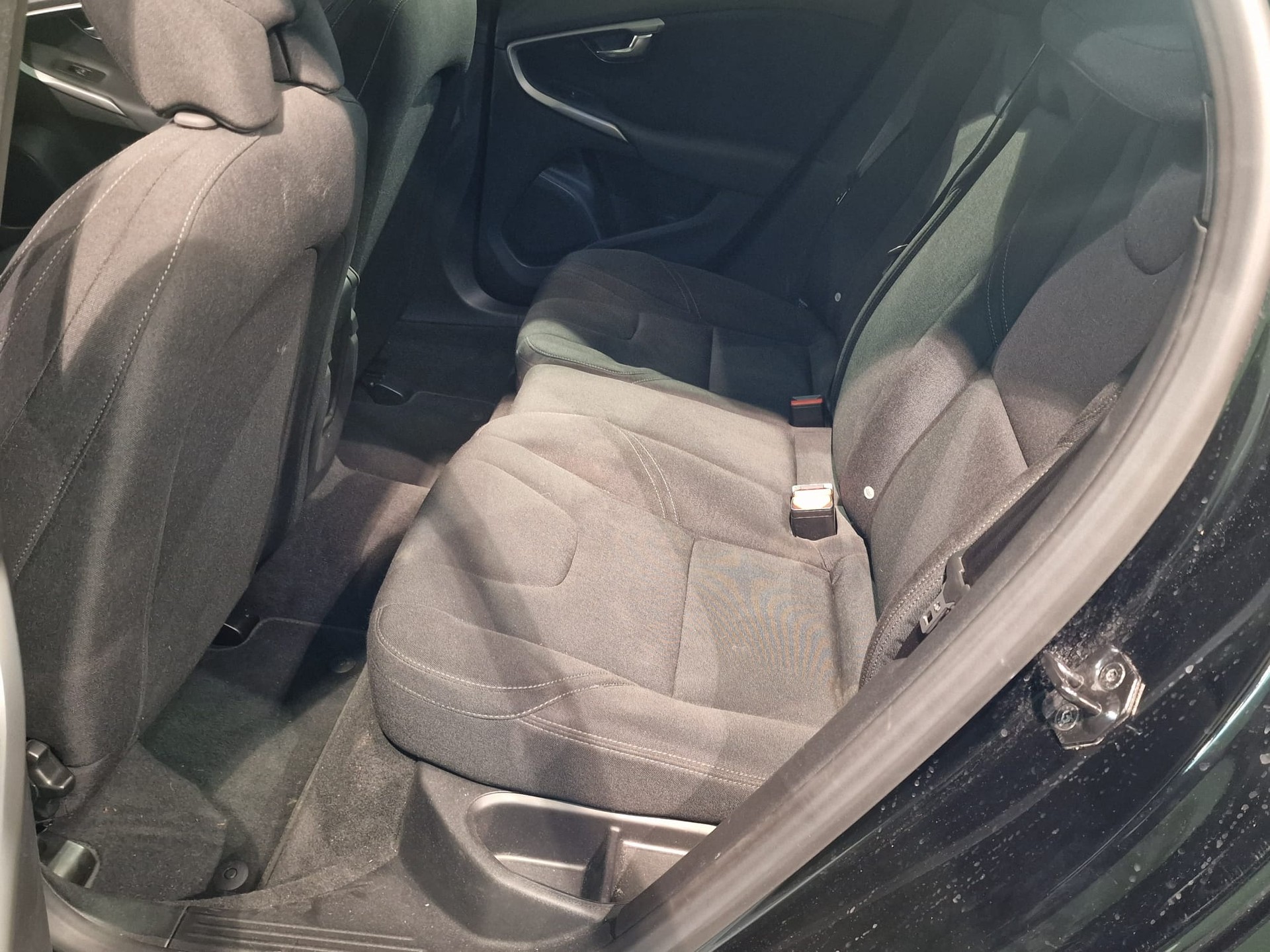 VOLVO V40 T3 Momentum-image-11