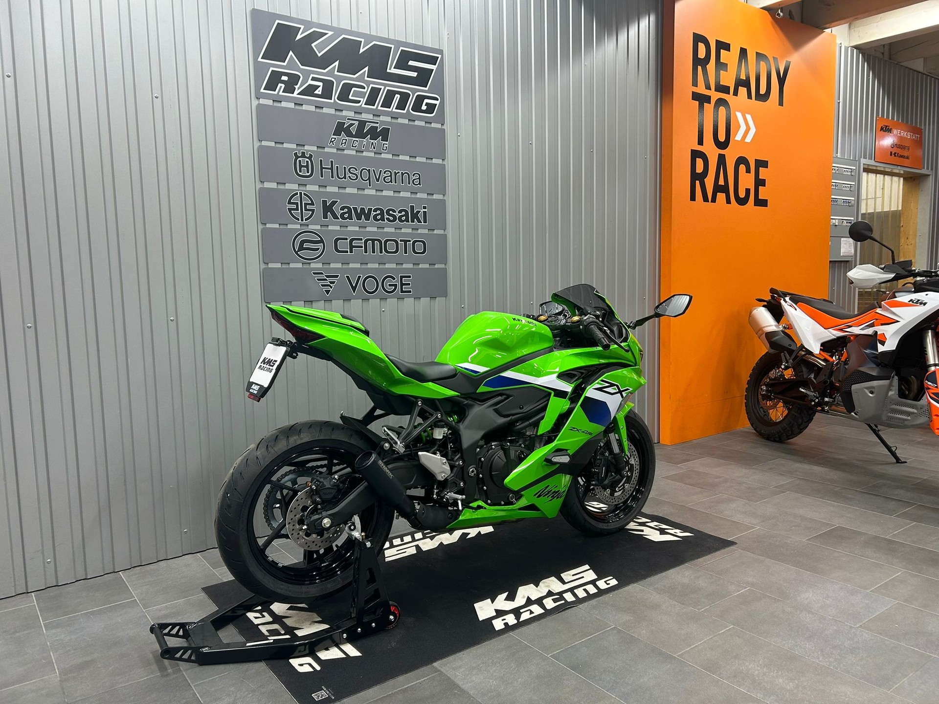KAWASAKI Ninja ZX-4RR-image-5