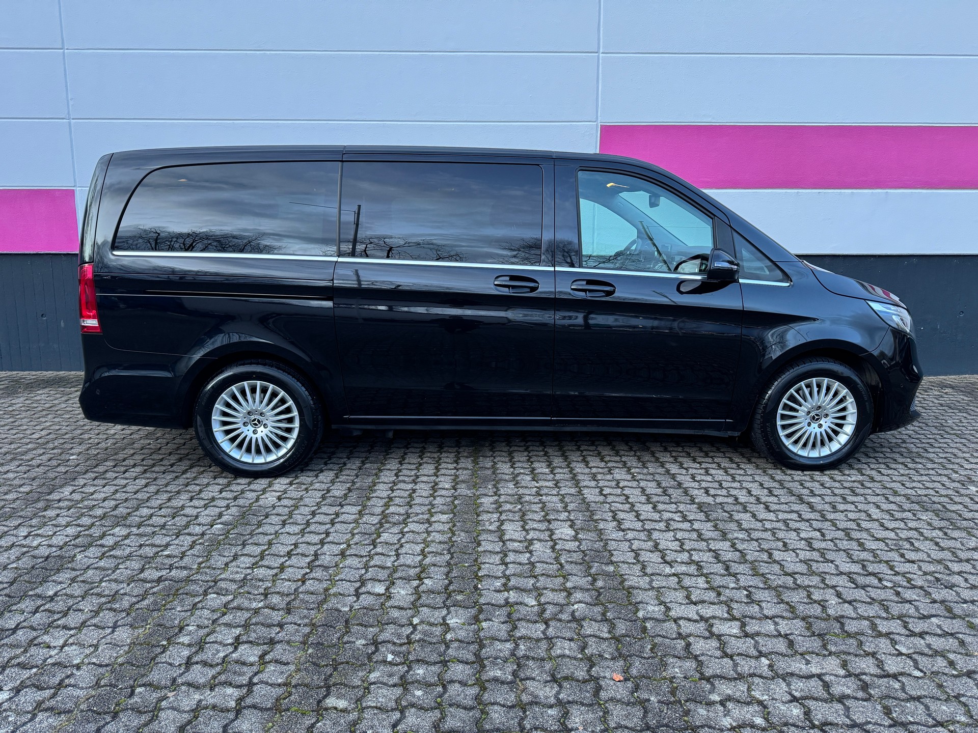 MERCEDES-BENZ V 250 d lang Avantgarde 4Matic G-Tronic-image-3