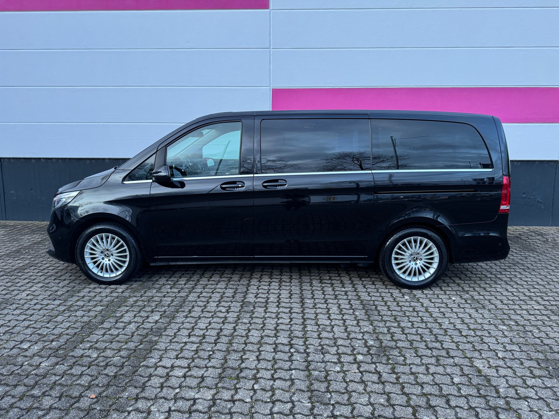 MERCEDES-BENZ V 250 d lang Avantgarde 4Matic G-Tronic-image-4