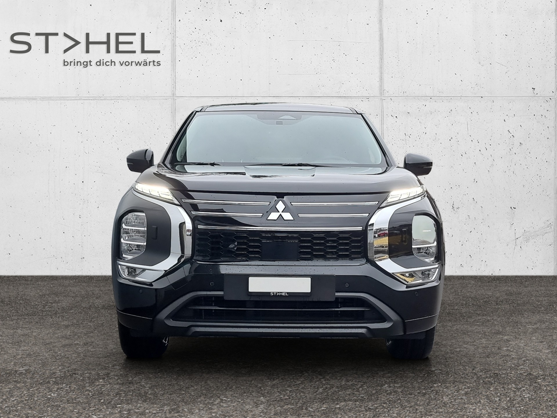 MITSUBISHI Outlander 2.4 PHEV Invite 4x4-showroom-element-3