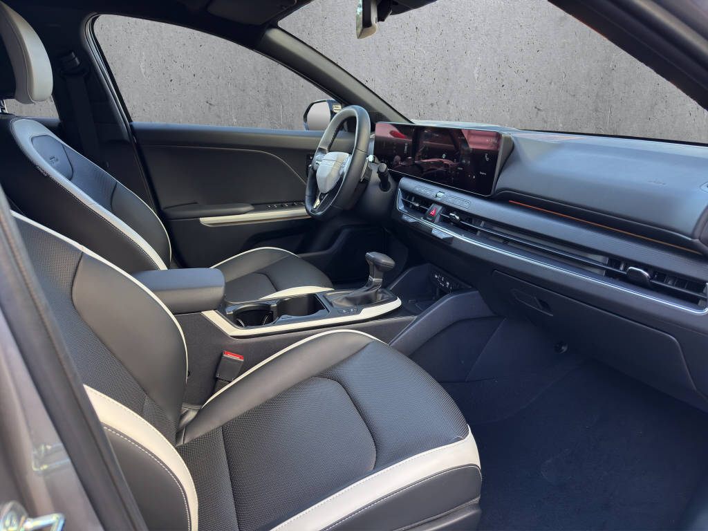 KIA K4 GT-Line 1.6T-GDi-image-12
