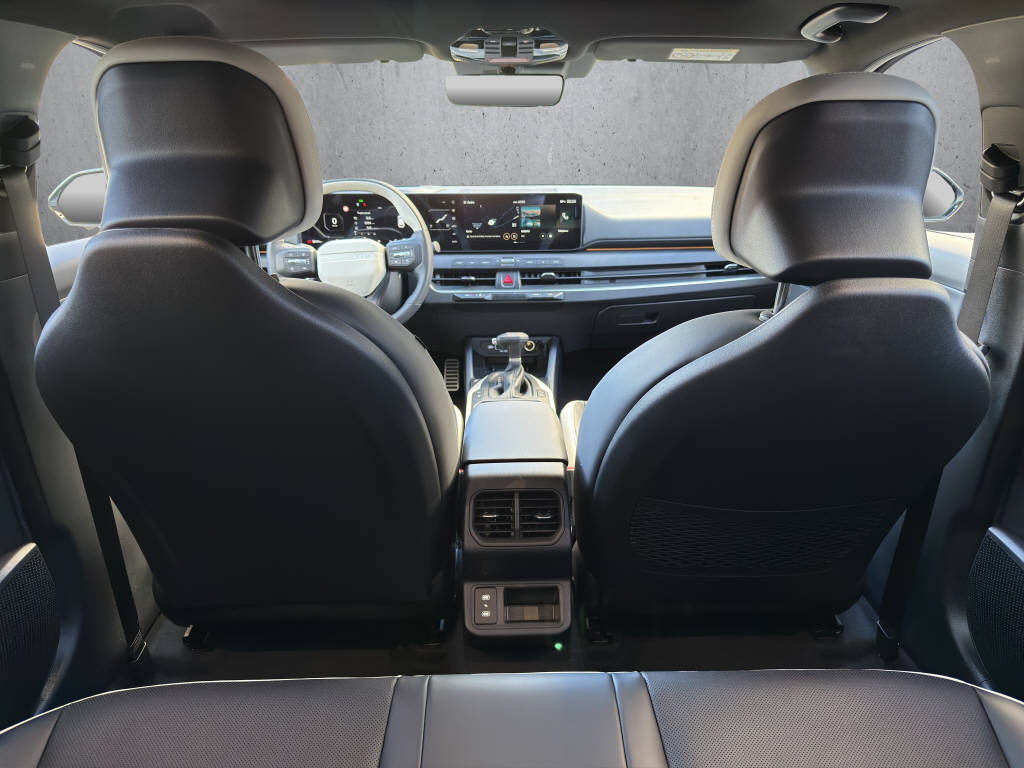 KIA K4 GT-Line 1.6T-GDi-image-10