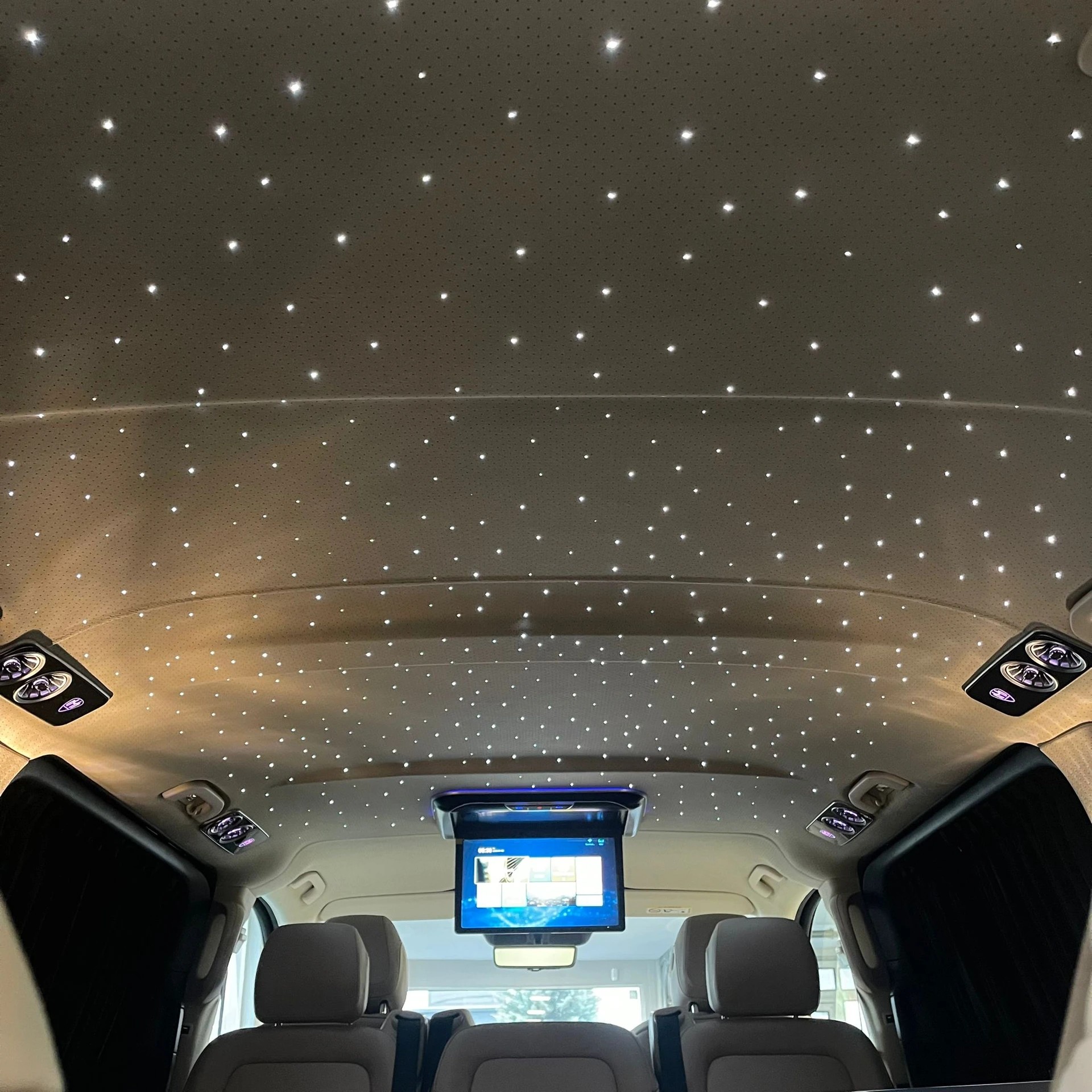MERCEDES-BENZ V 300 d Extra-Lang 4matic Exclusive FALCON CARDADA V.I.P-image-49