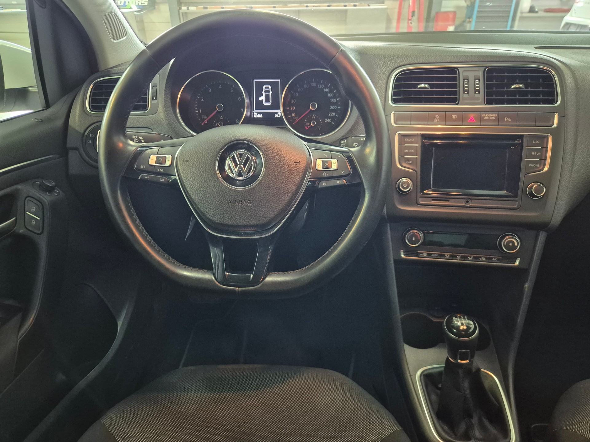 VW Polo 1.2 TSI BMT Comfortline-image-6