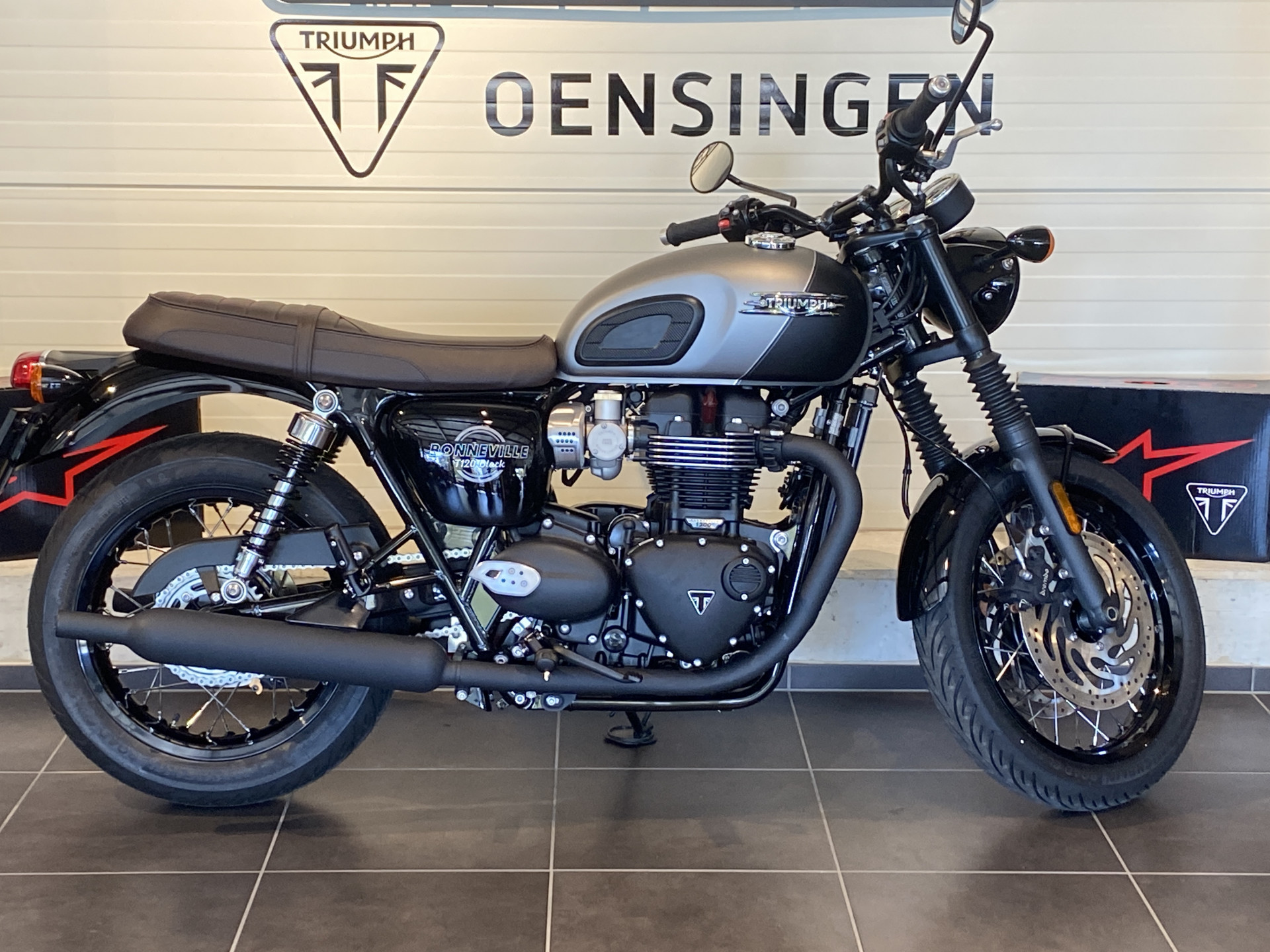TRIUMPH Bonneville T120 Black (4.49 % Power Leasing - Gültig bis 30.06.2026)-image-5