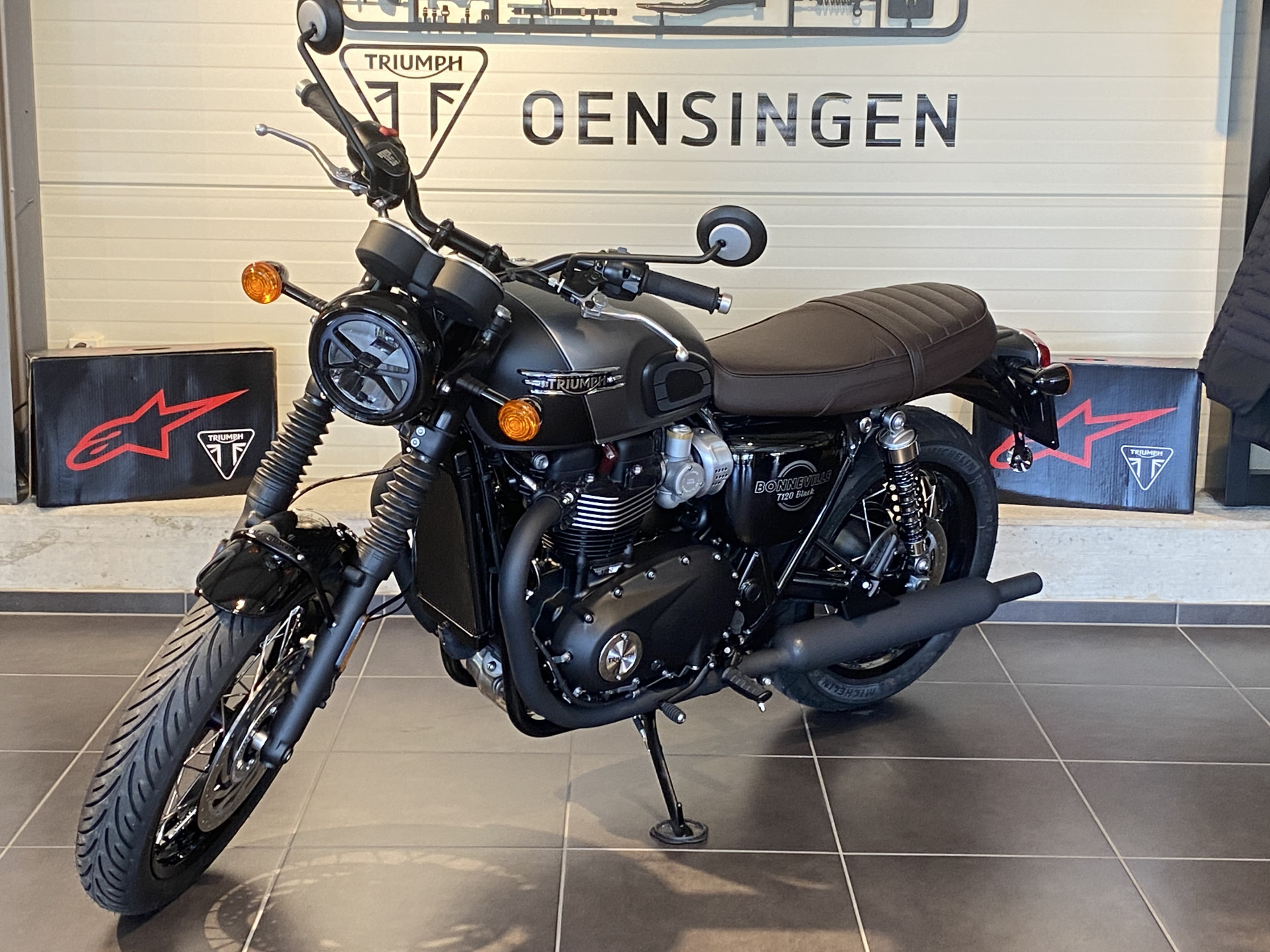 TRIUMPH Bonneville T120 Black (4.49 % Power Leasing - Gültig bis 30.06.2026)-image-1