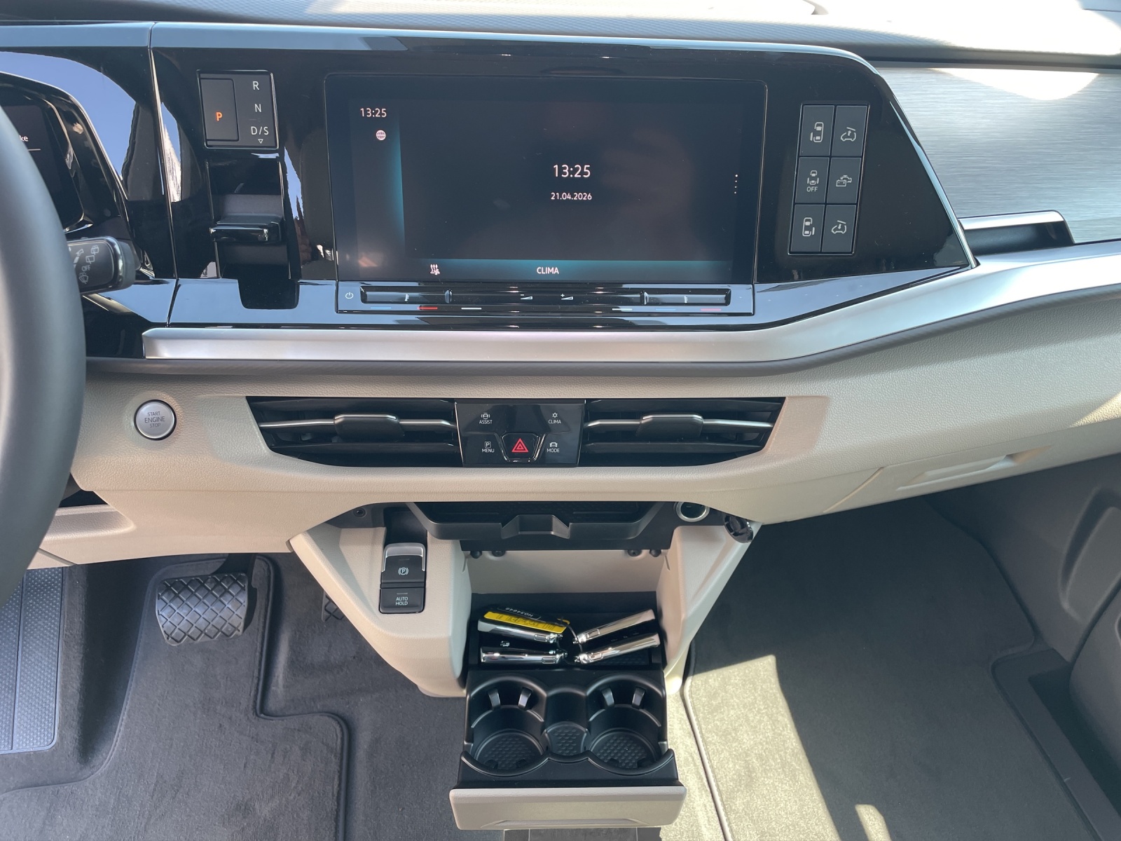 VW California eHybrid Ocean 4Motion-image-11