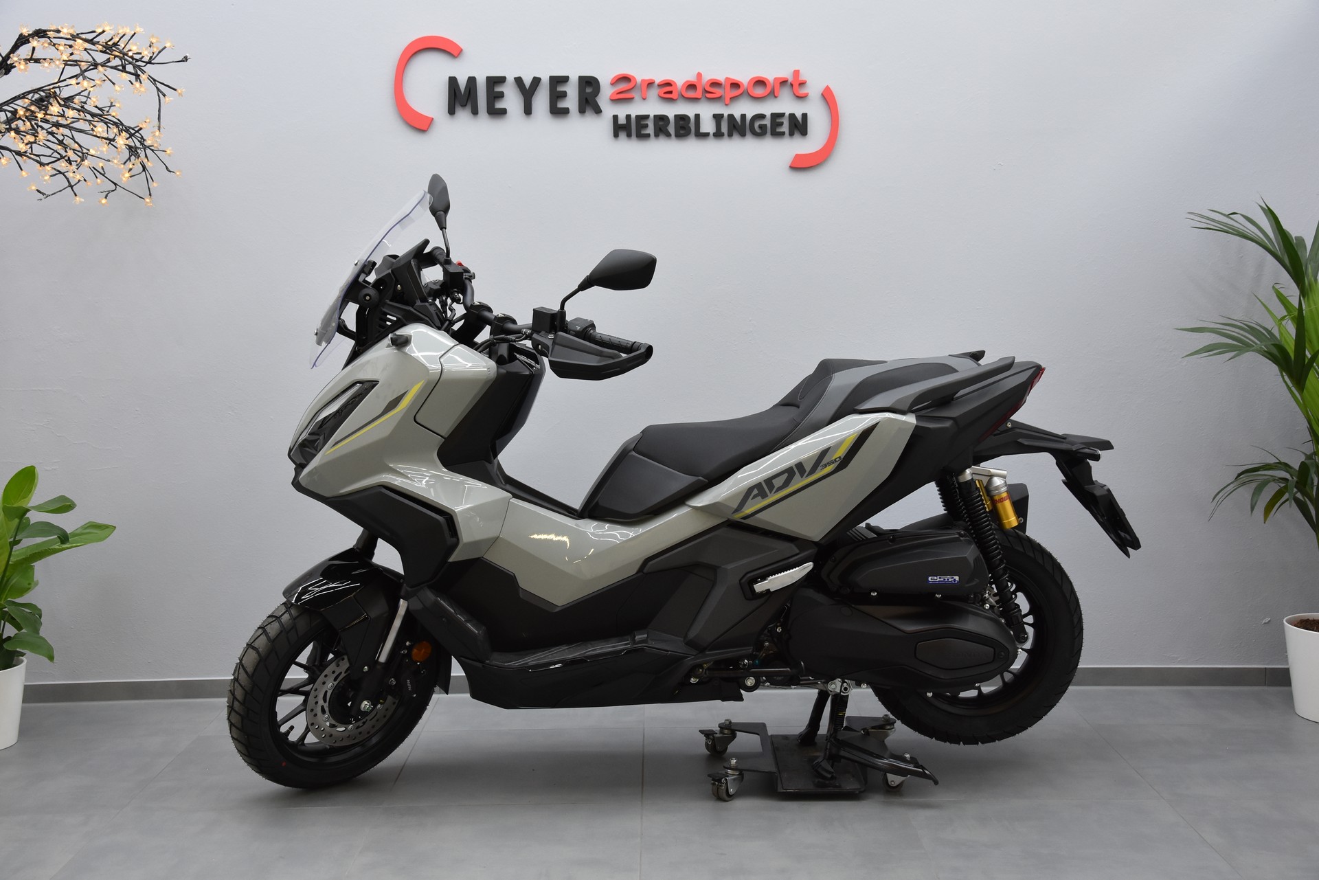 HONDA ADV 350-image-4