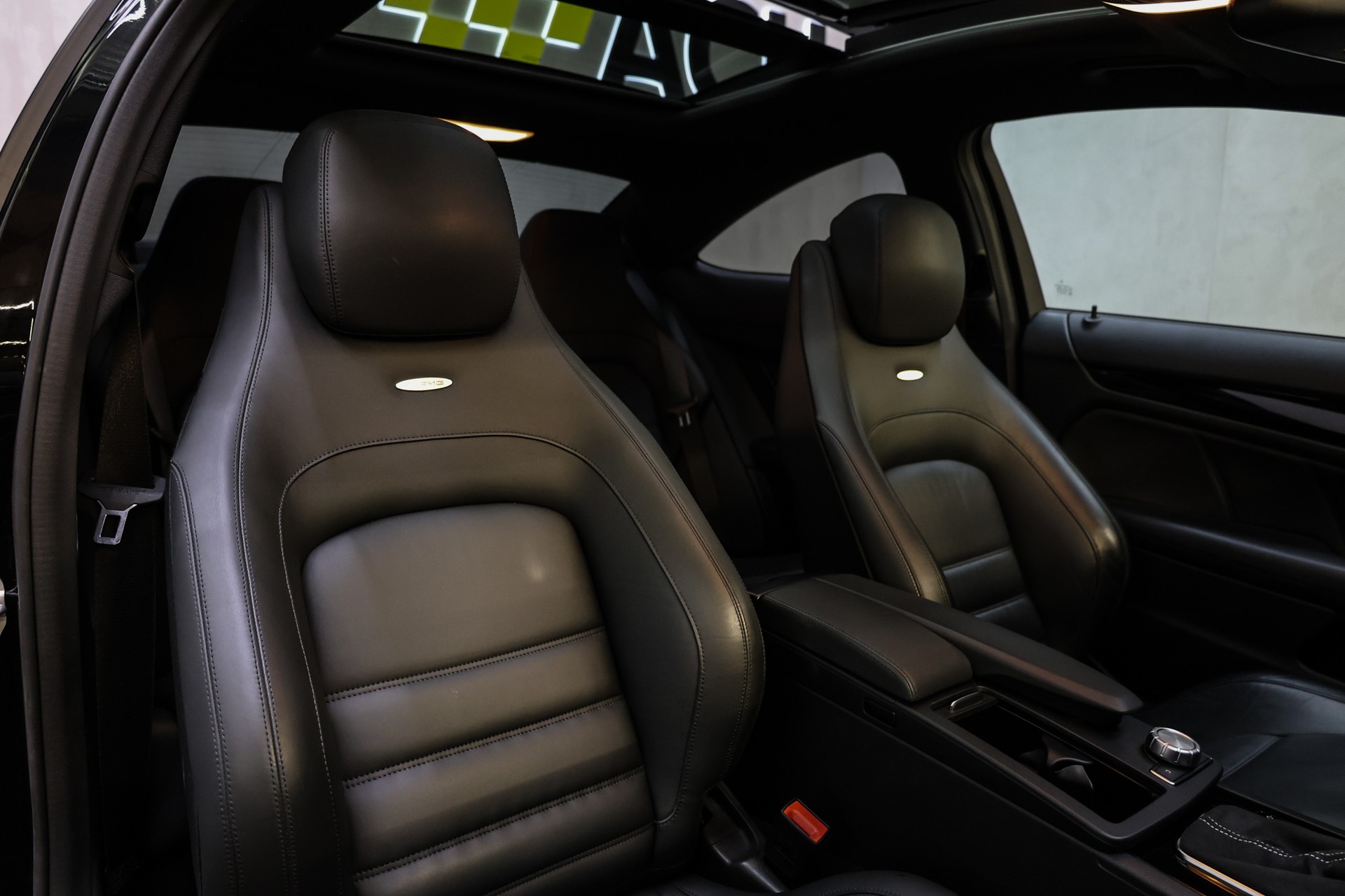 MERCEDES-BENZ C 63 V8 AMG Coupé Edition 507-image-23