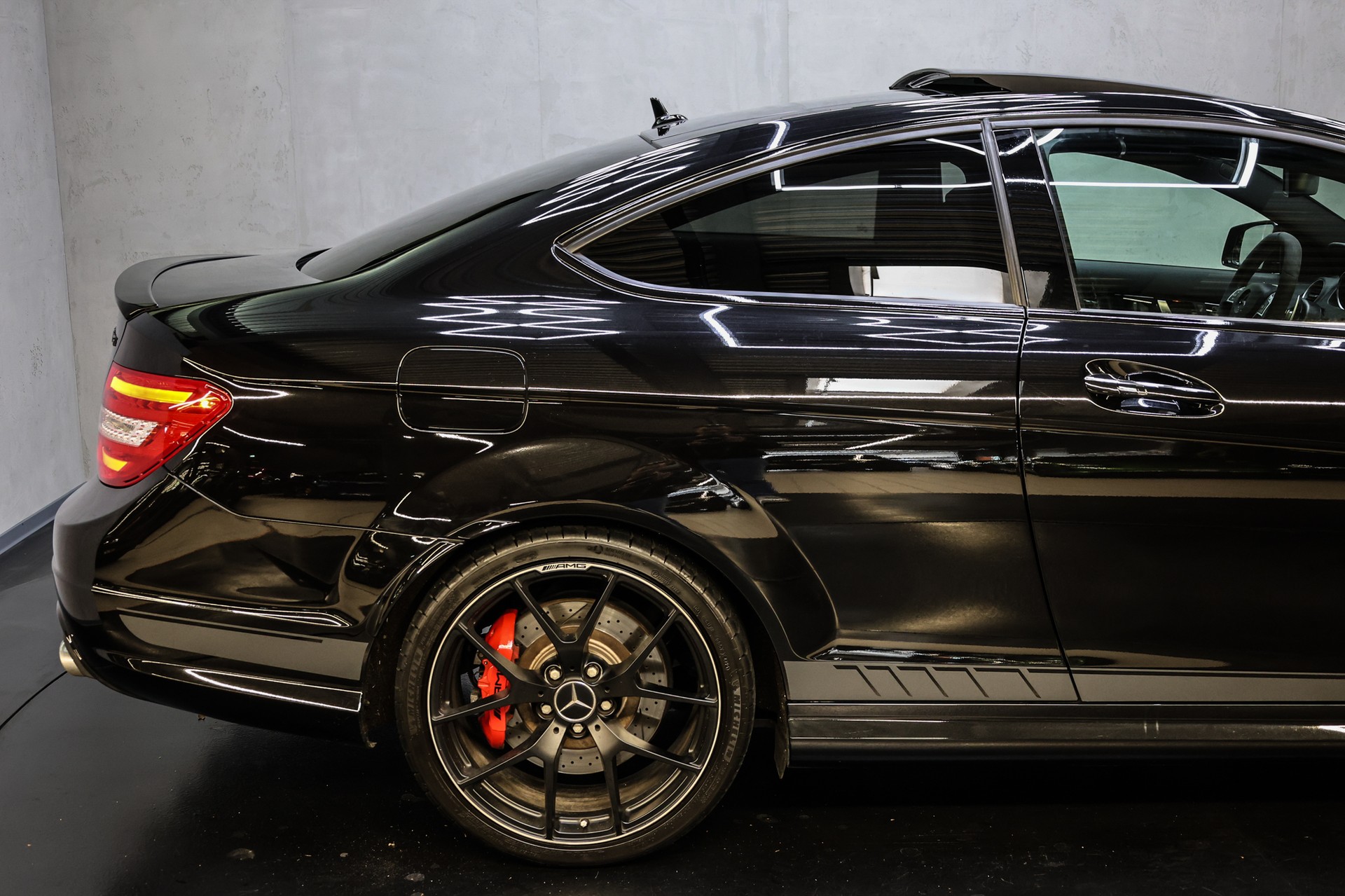 MERCEDES-BENZ C 63 V8 AMG Coupé Edition 507-image-15