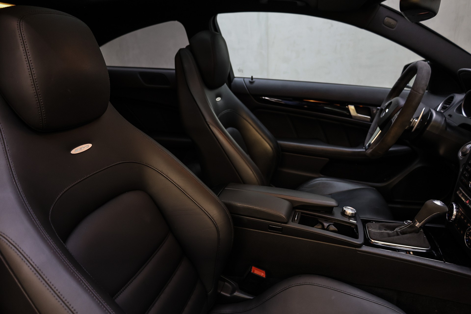 MERCEDES-BENZ C 63 V8 AMG Coupé Edition 507-image-35