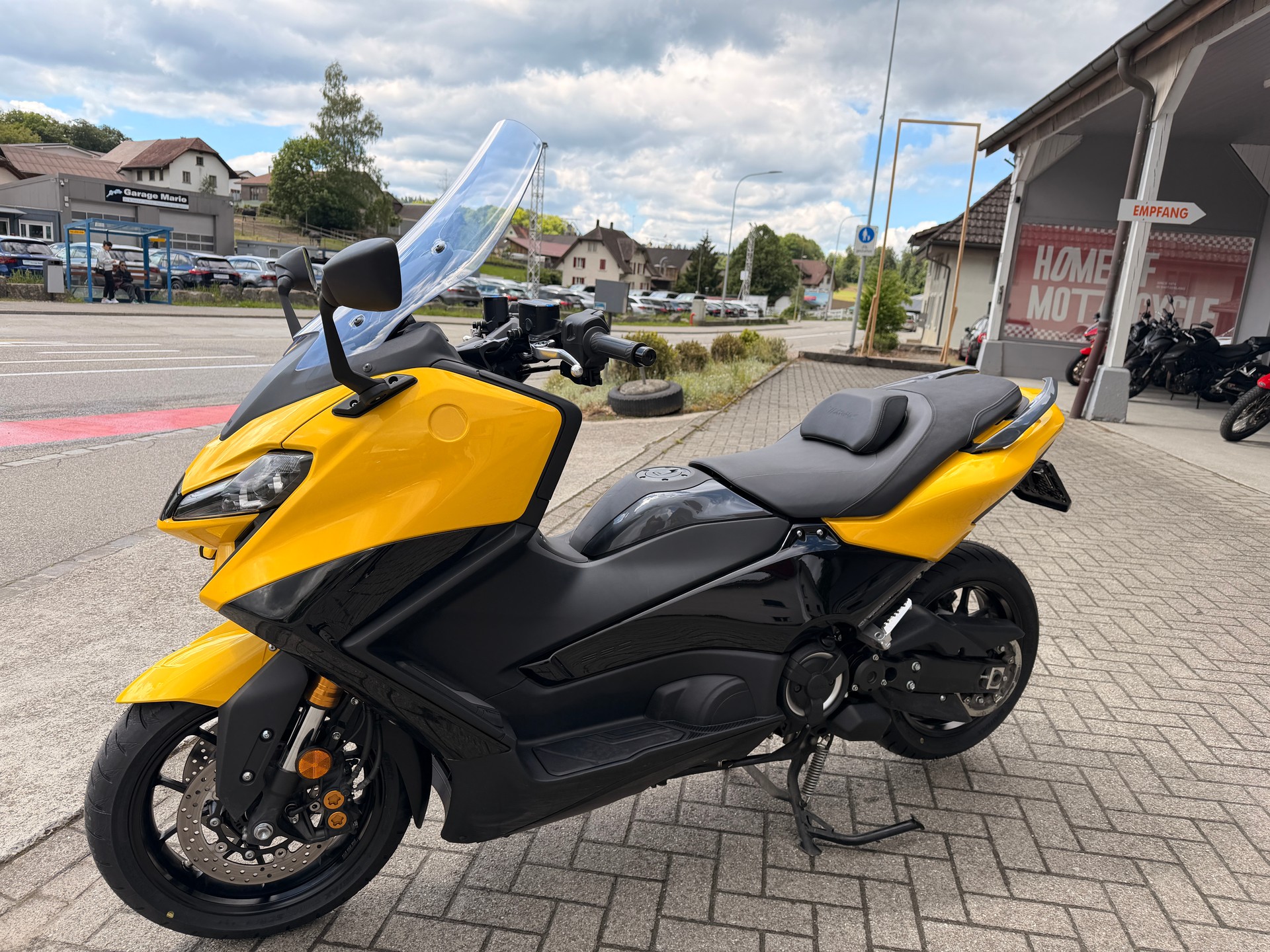 YAMAHA T-MAX XP 560-image-0