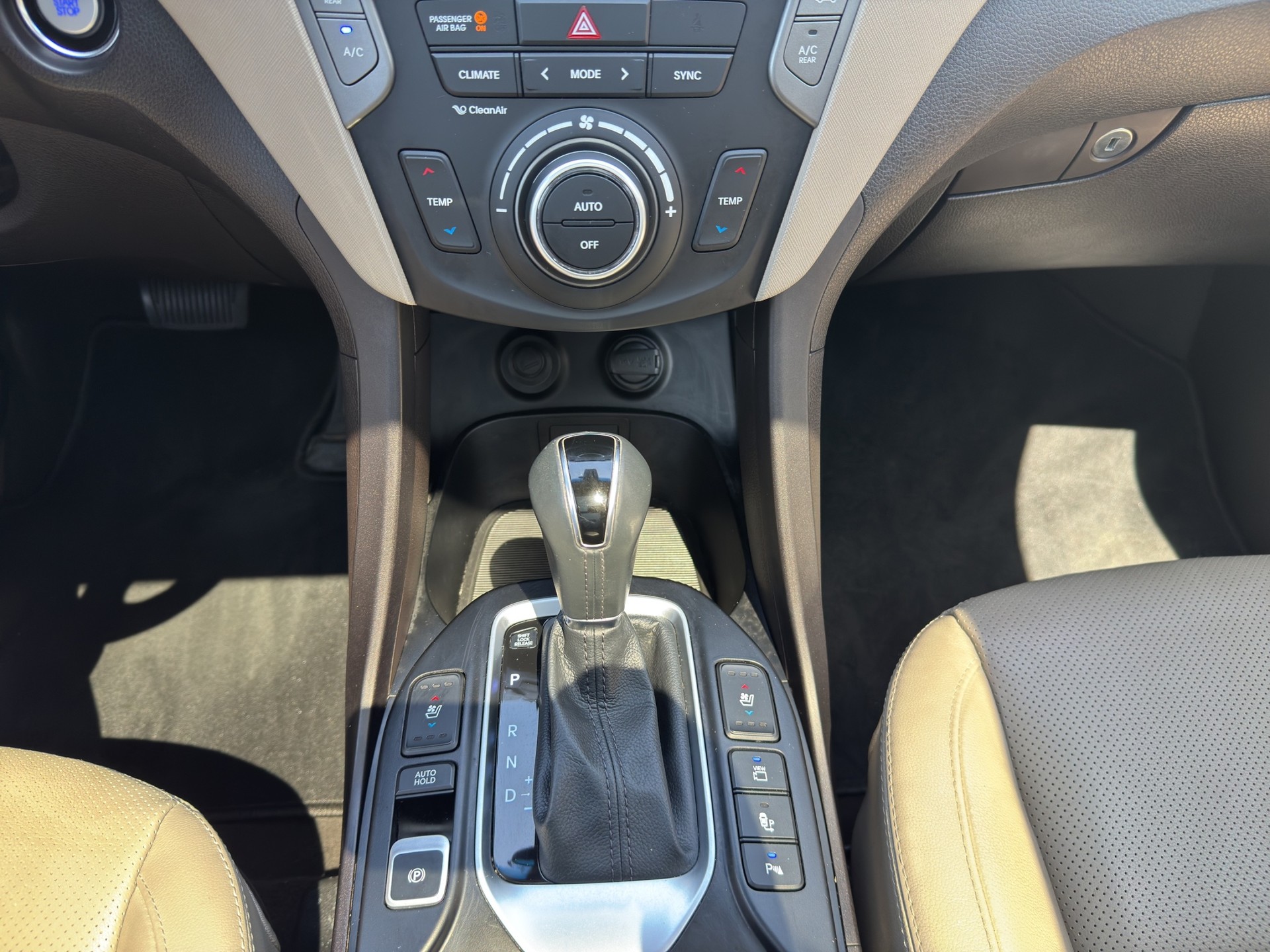 HYUNDAI Santa Fe 2.2 CRDI Vertex 4WD Automatic-image-18