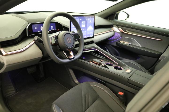 ZEEKR 001 Privilege AWD-image-5