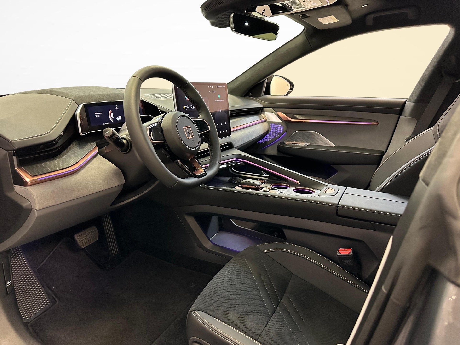 ZEEKR 001 Privilege AWD-showroom-element-3