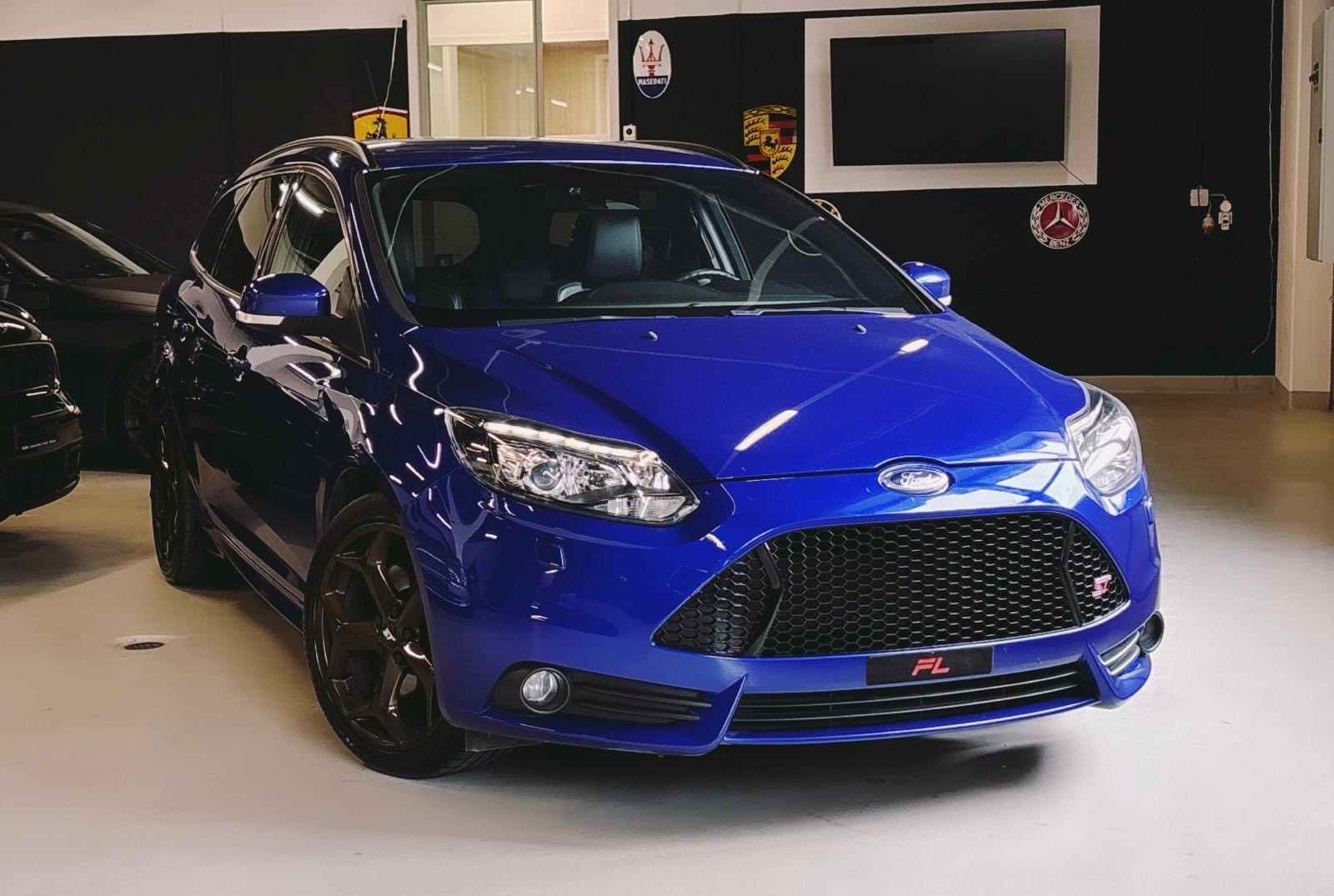FORD Focus 2.0 SCTi ST-3