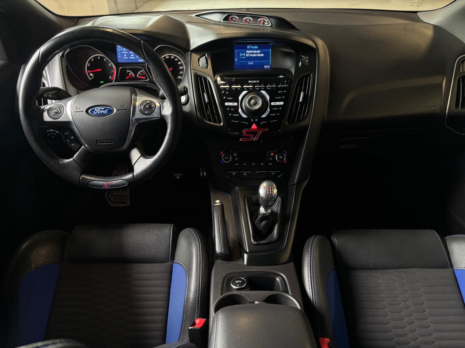 FORD Focus 2.0 SCTi ST-3-image-13