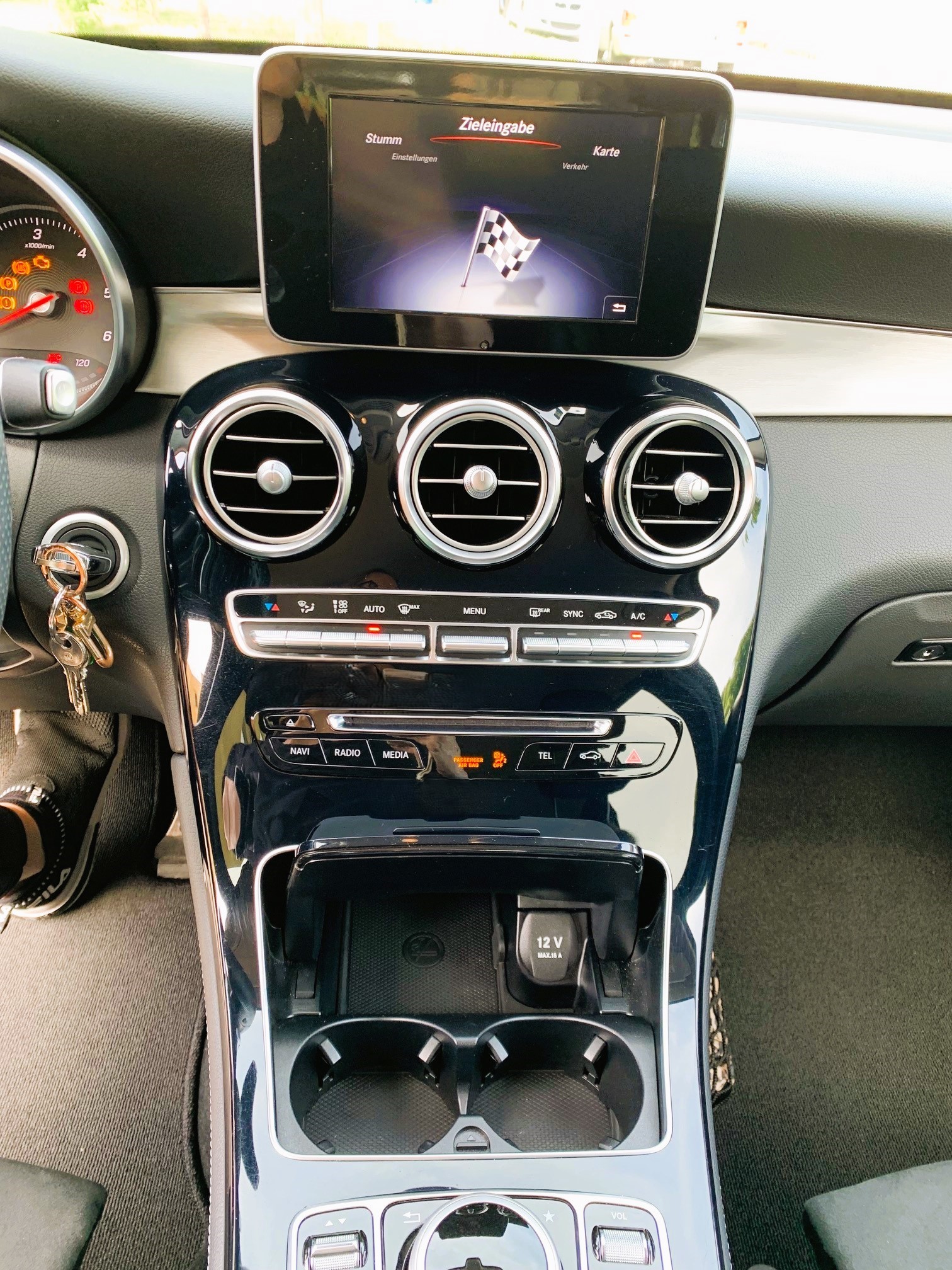 MERCEDES-BENZ GLC 250 d Exclusive 4m-image-5