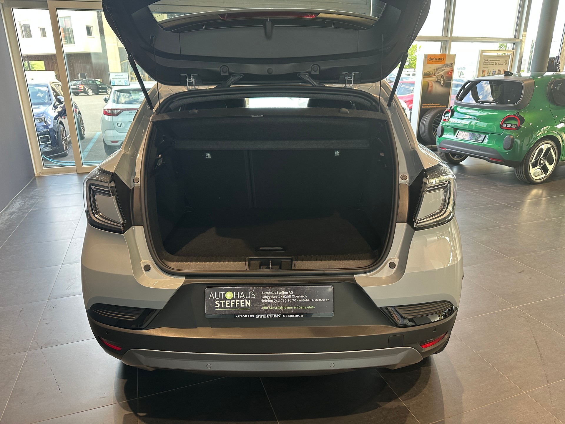 RENAULT Captur 1.3 TCe Esprit Alpine EDC-image-7