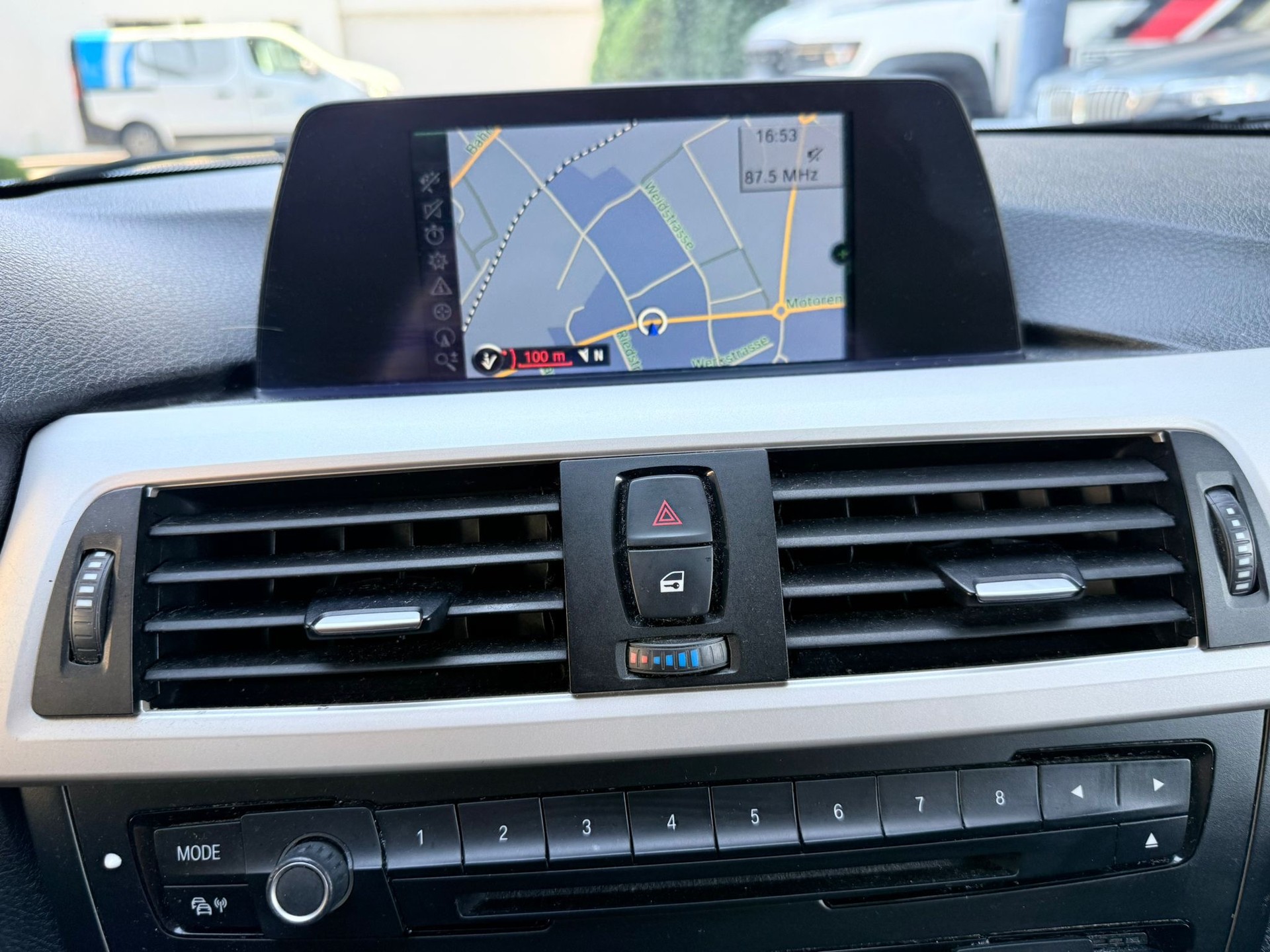 BMW 318d Steptronic-image-7