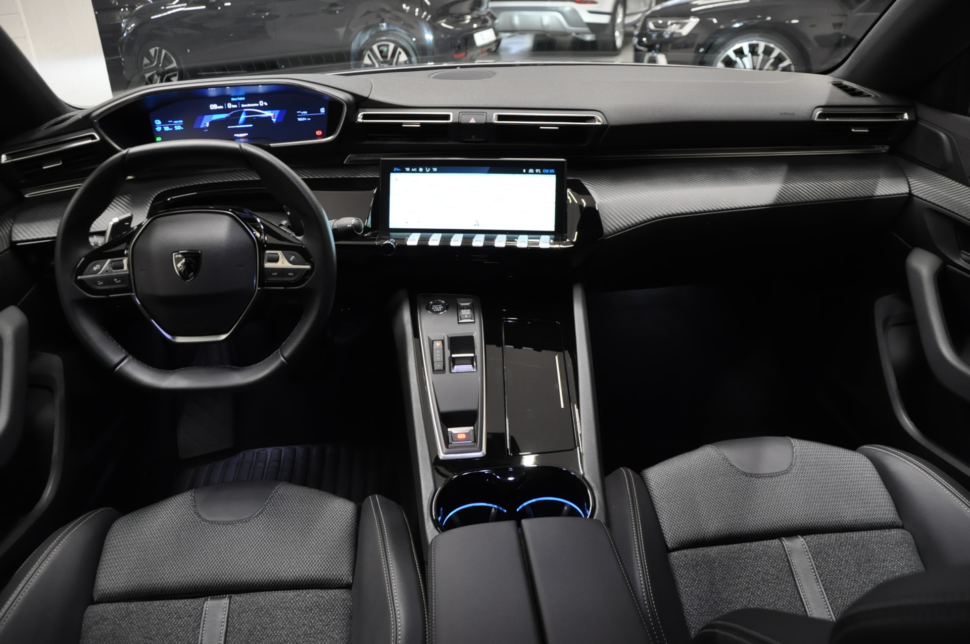 PEUGEOT 508 1.6 PHEV Allure EAT8-image-14