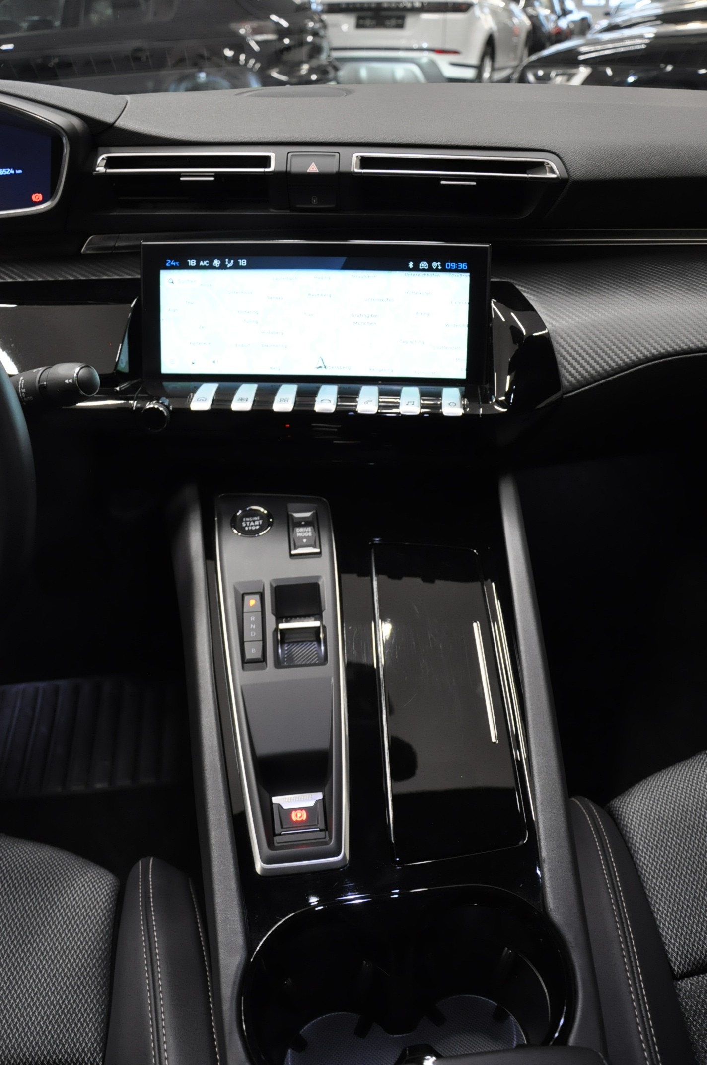 PEUGEOT 508 1.6 PHEV Allure EAT8-image-17
