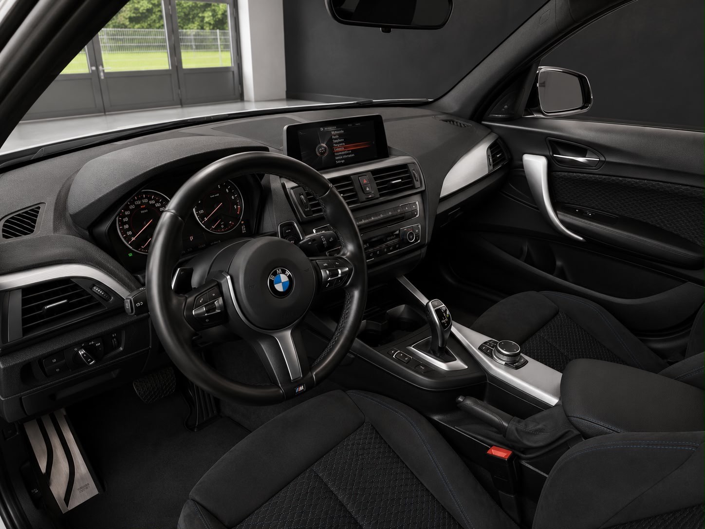 BMW M135i xDrive | M Performance Auspuffanlage | CH-Fahrzeug-image-11